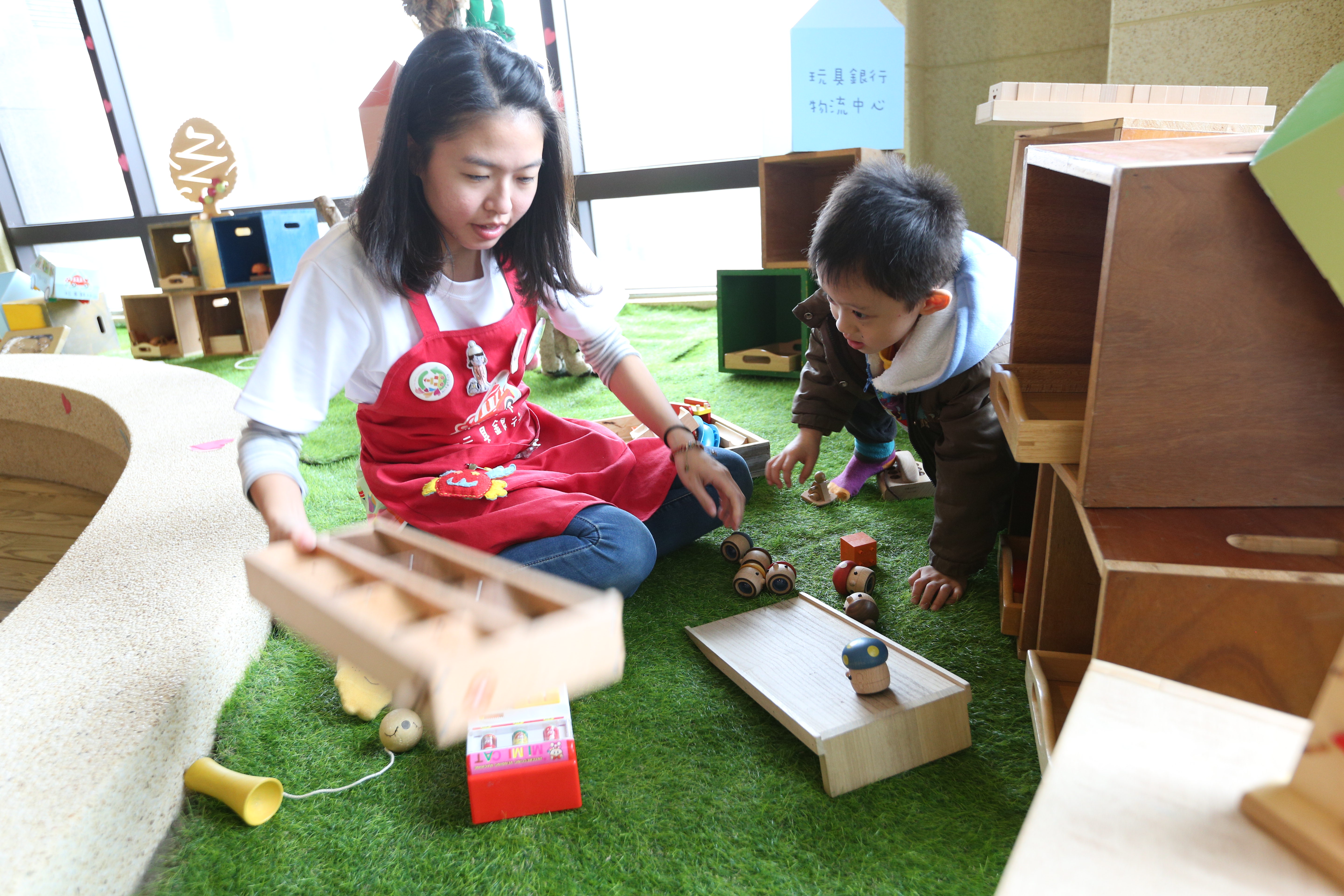  玩聚窩提供適合0-6歲孩童玩具
