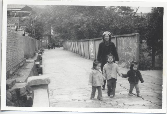 張雅娟提供，1977大年初二設於金瓜石四連棟