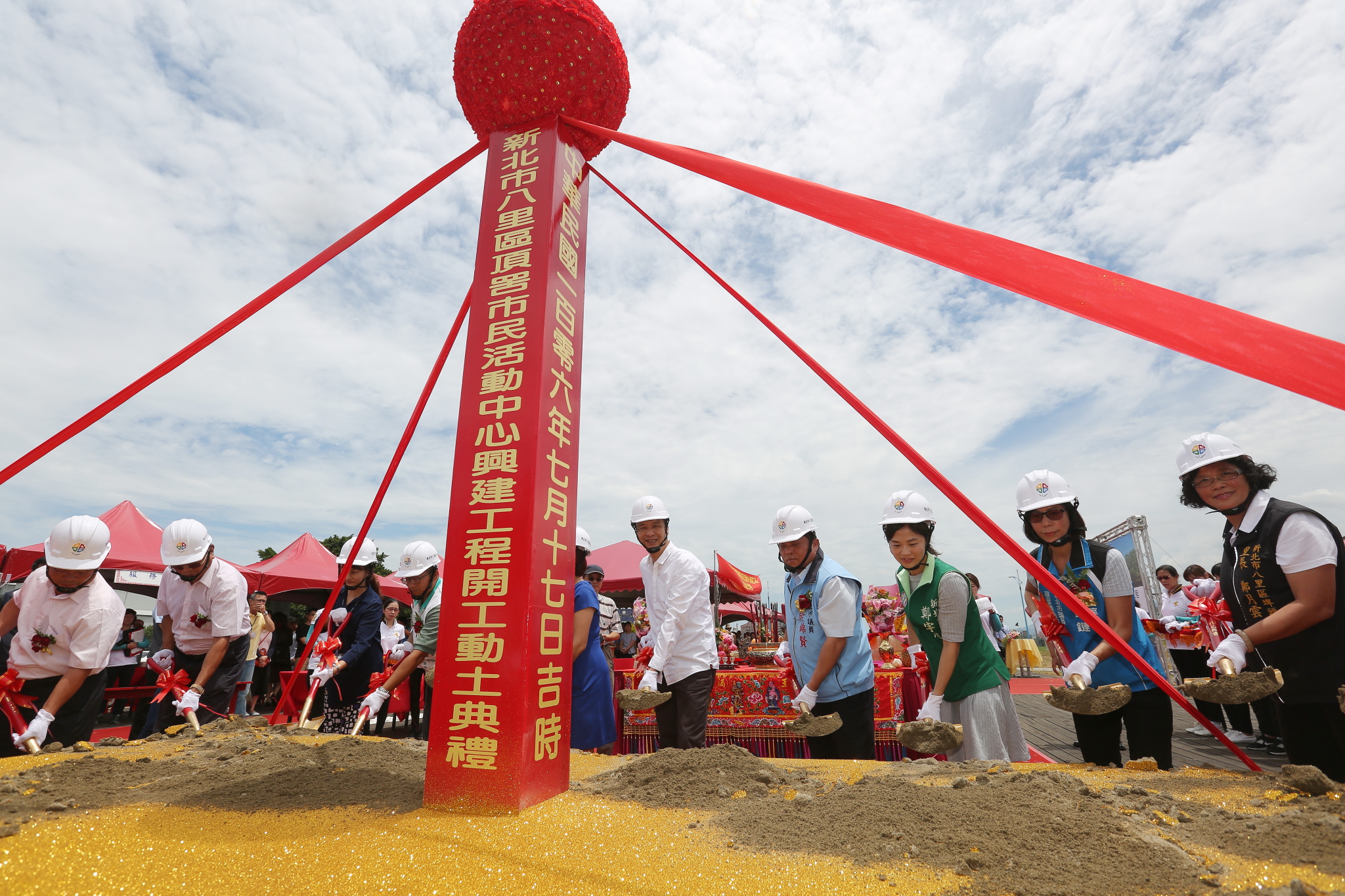 因應八里人口成長，新北市政府新建頂罟市民活動中心，提供無障礙且更多元的活動空間