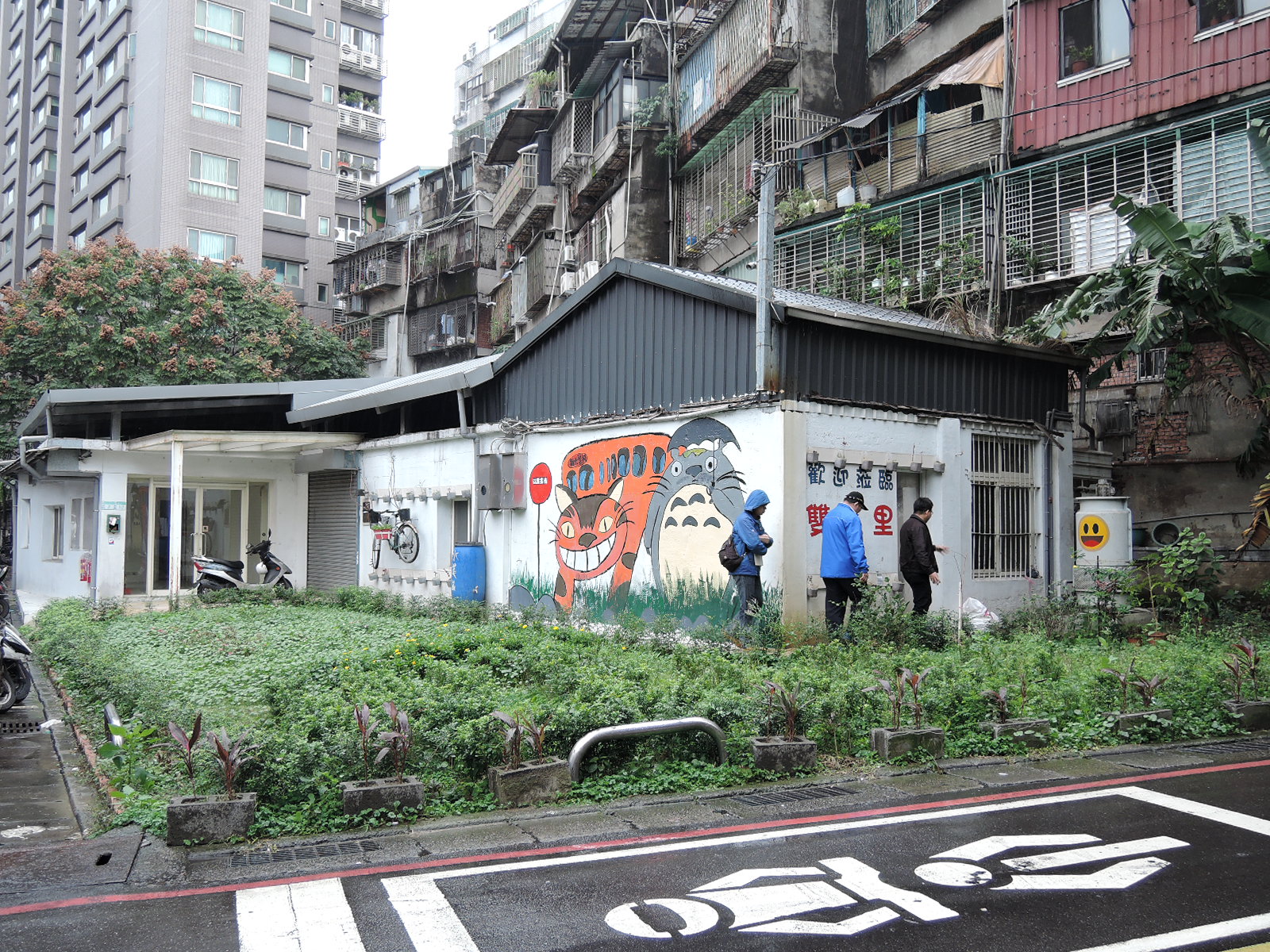 雙玉里新北藝棧8的戶外綠地將打造人行綠廊，減少人車爭道現象