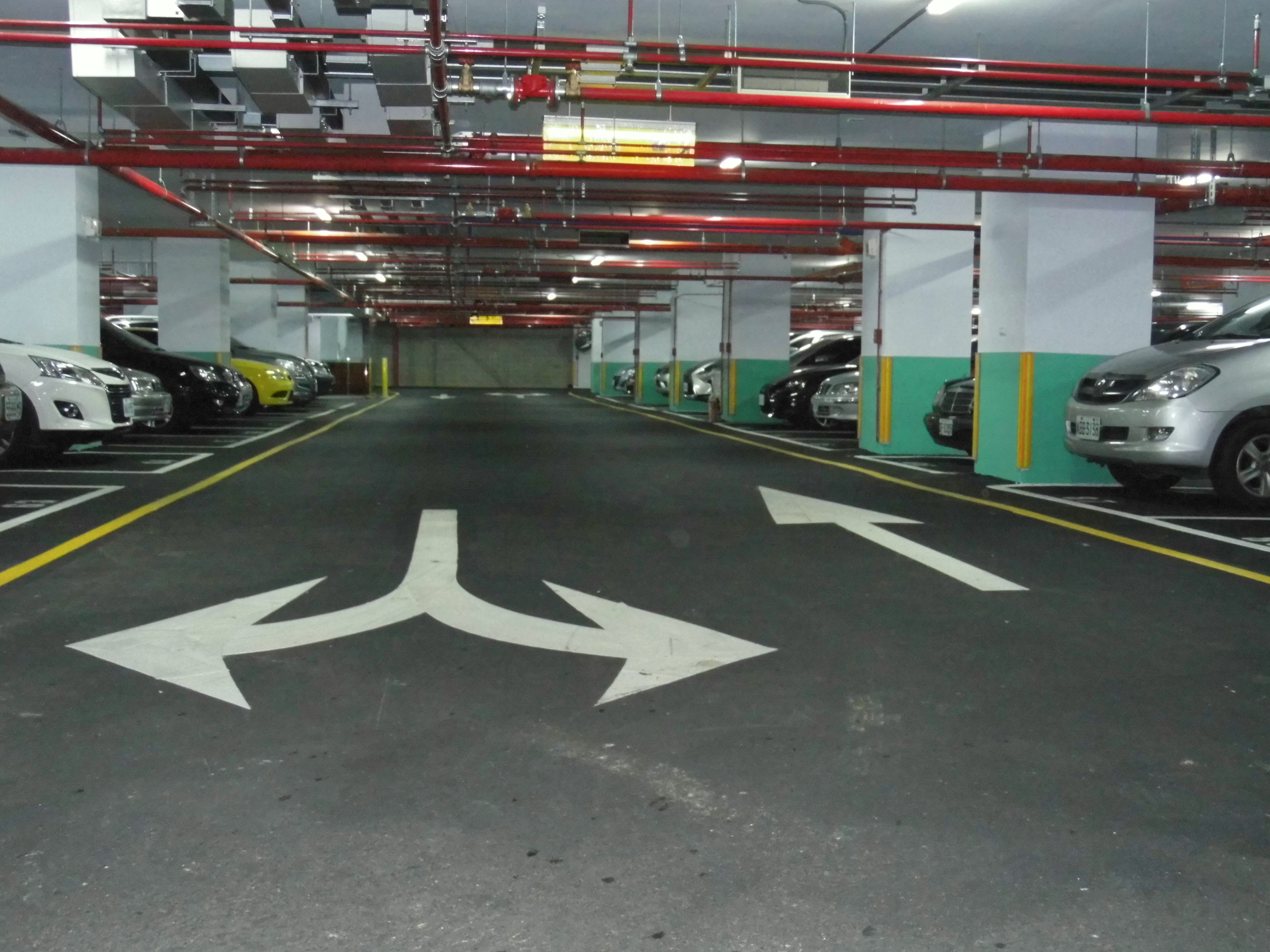 地下停車場的落成改善周遭社區停車空間不足的問題