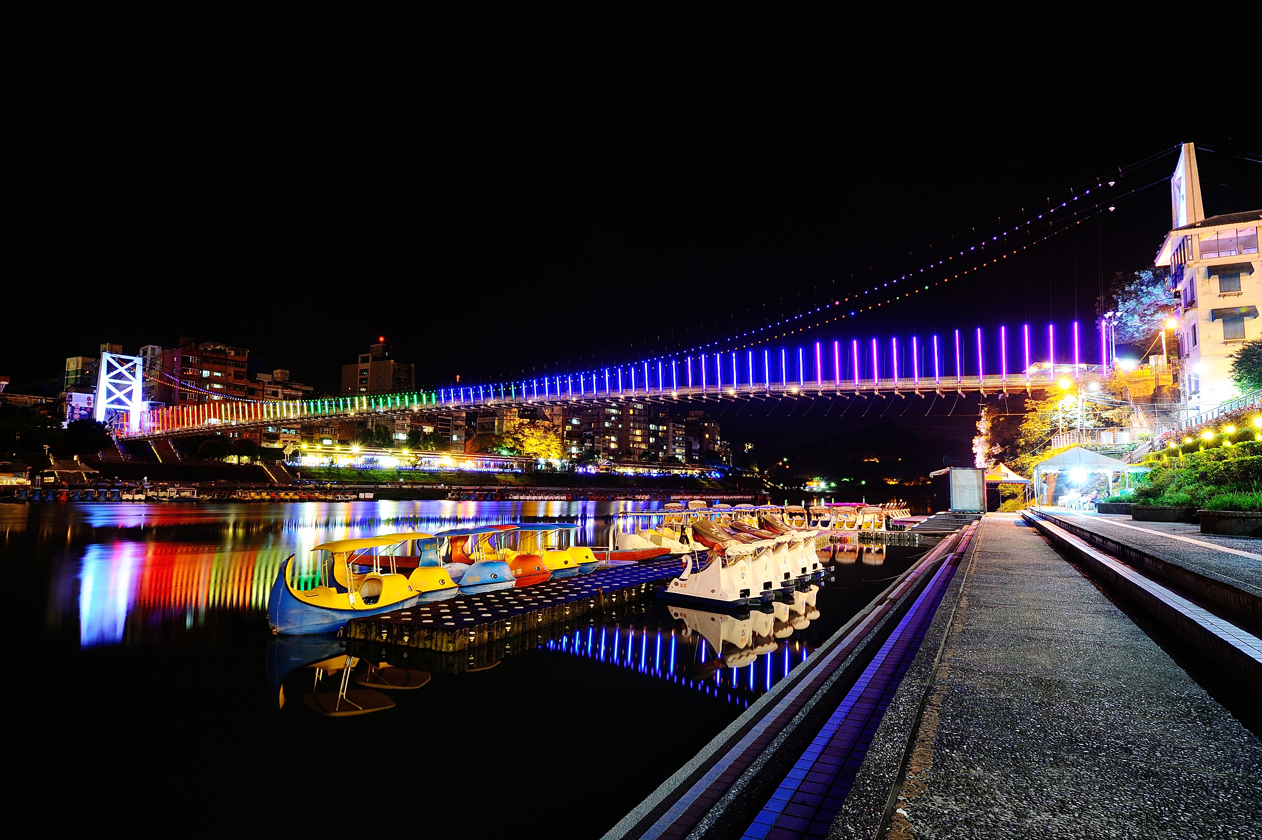 碧潭吊橋