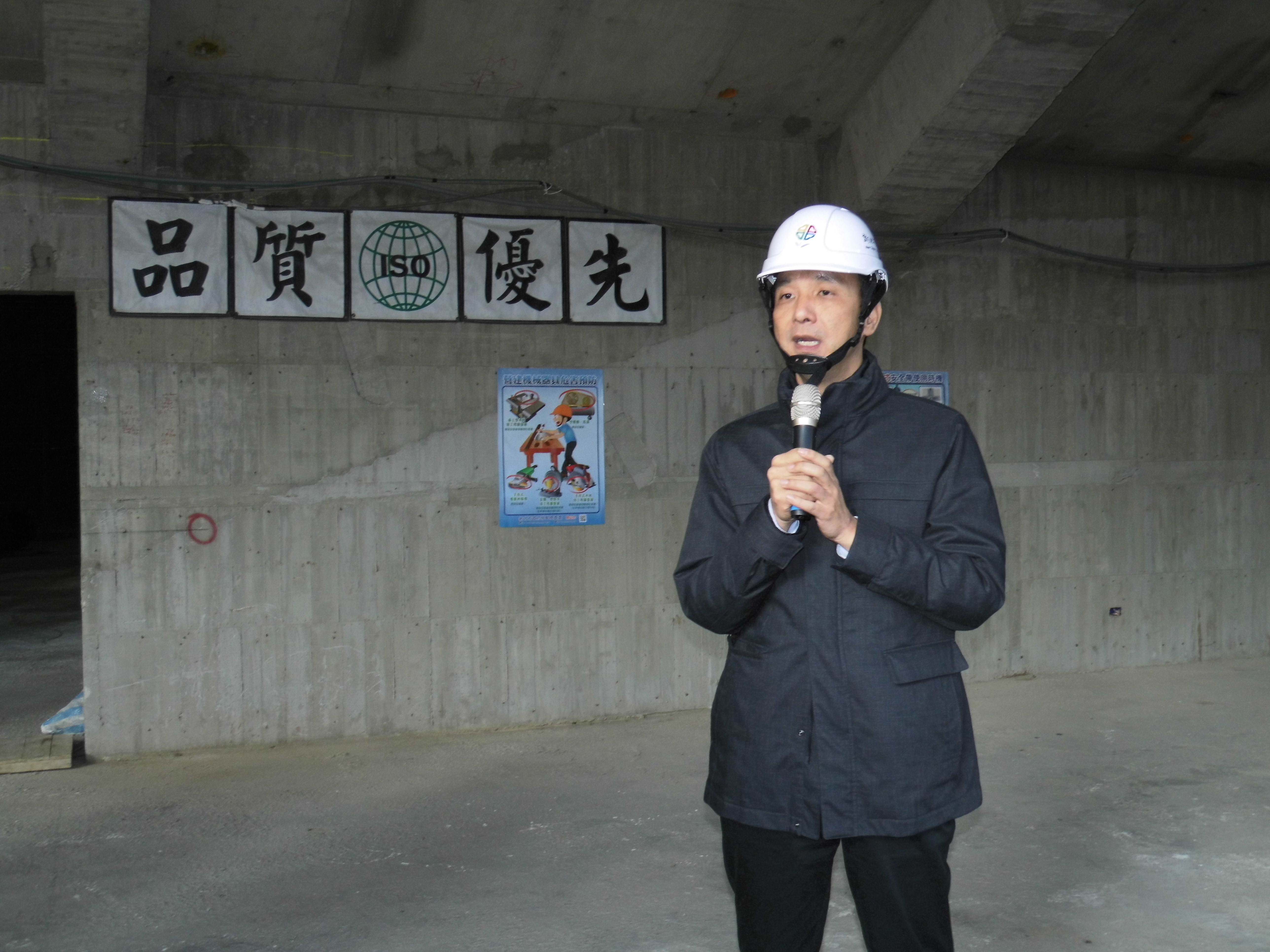 市長感謝施工團隊的用心與努力