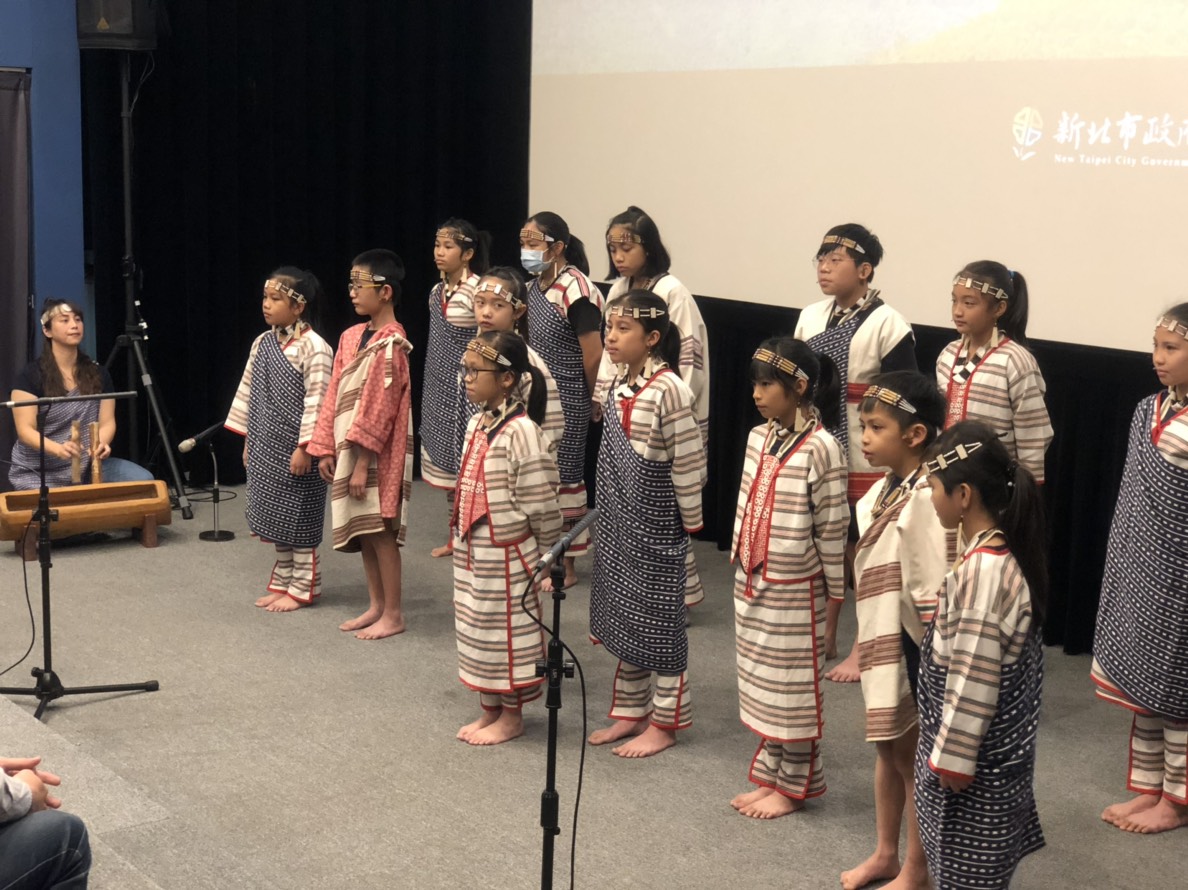 新北市烏來國小泰雅歌謠傳唱社表演