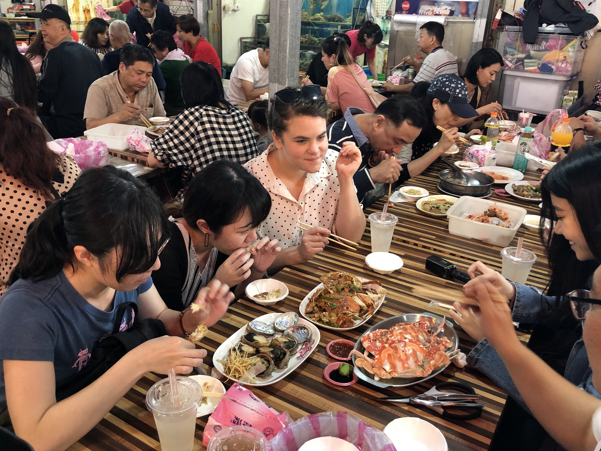 美味海鮮搭配石花凍飲料最對味