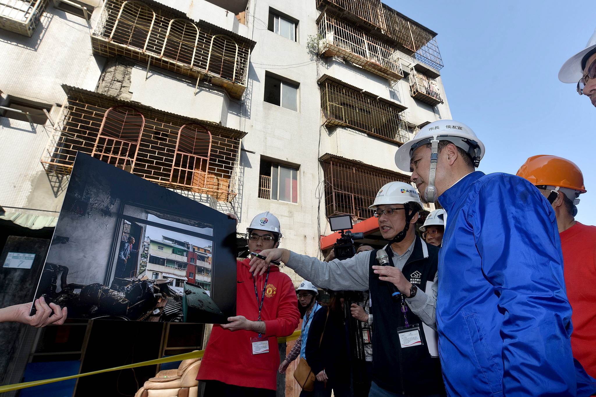 視察五股區西雲路海砂屋防災都更案