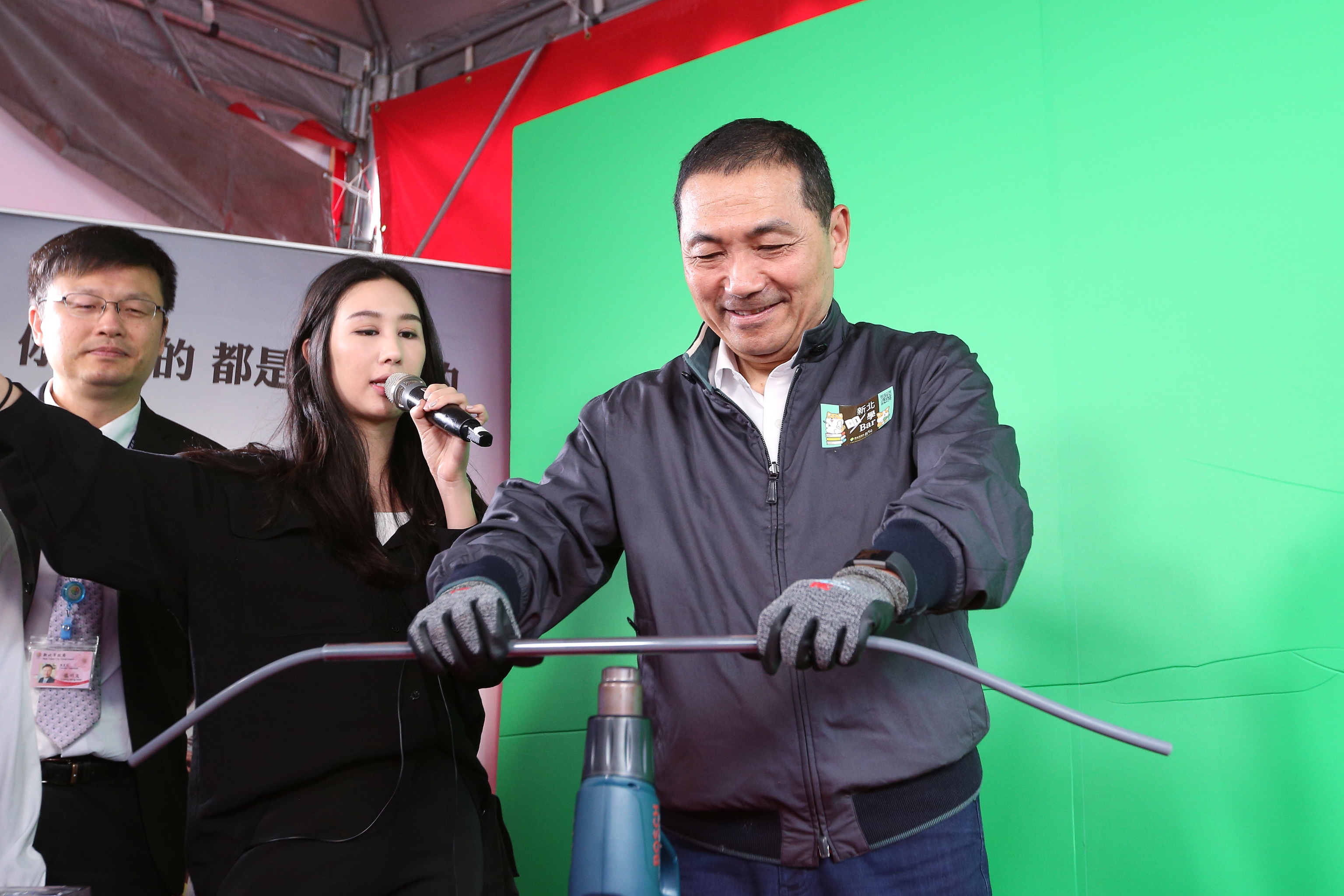 侯市長體驗特色課程，希望大家都能選擇最適合自己的學校