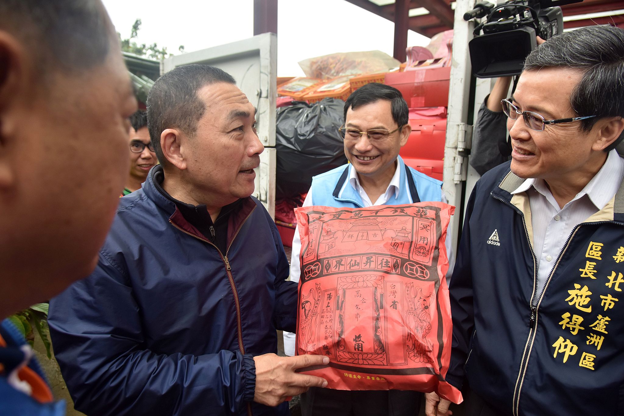 侯友宜市長關心紙錢集中焚燒處理情形