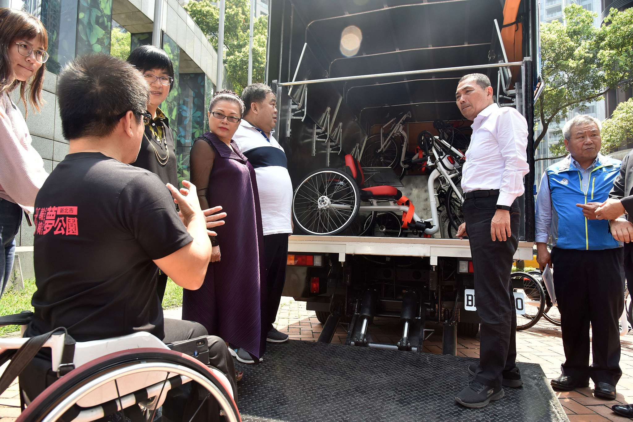 侯市長感謝林董事長主動照顧身心障礙朋友的善心