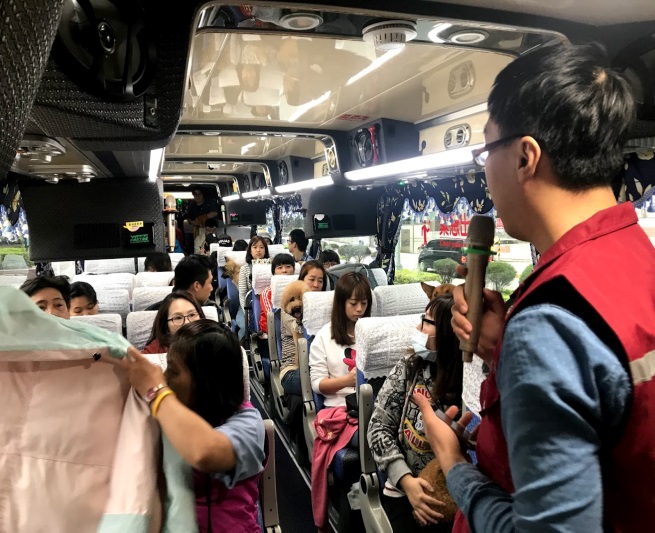 動保員提醒飼主帶毛寶貝外出應注意提供飲