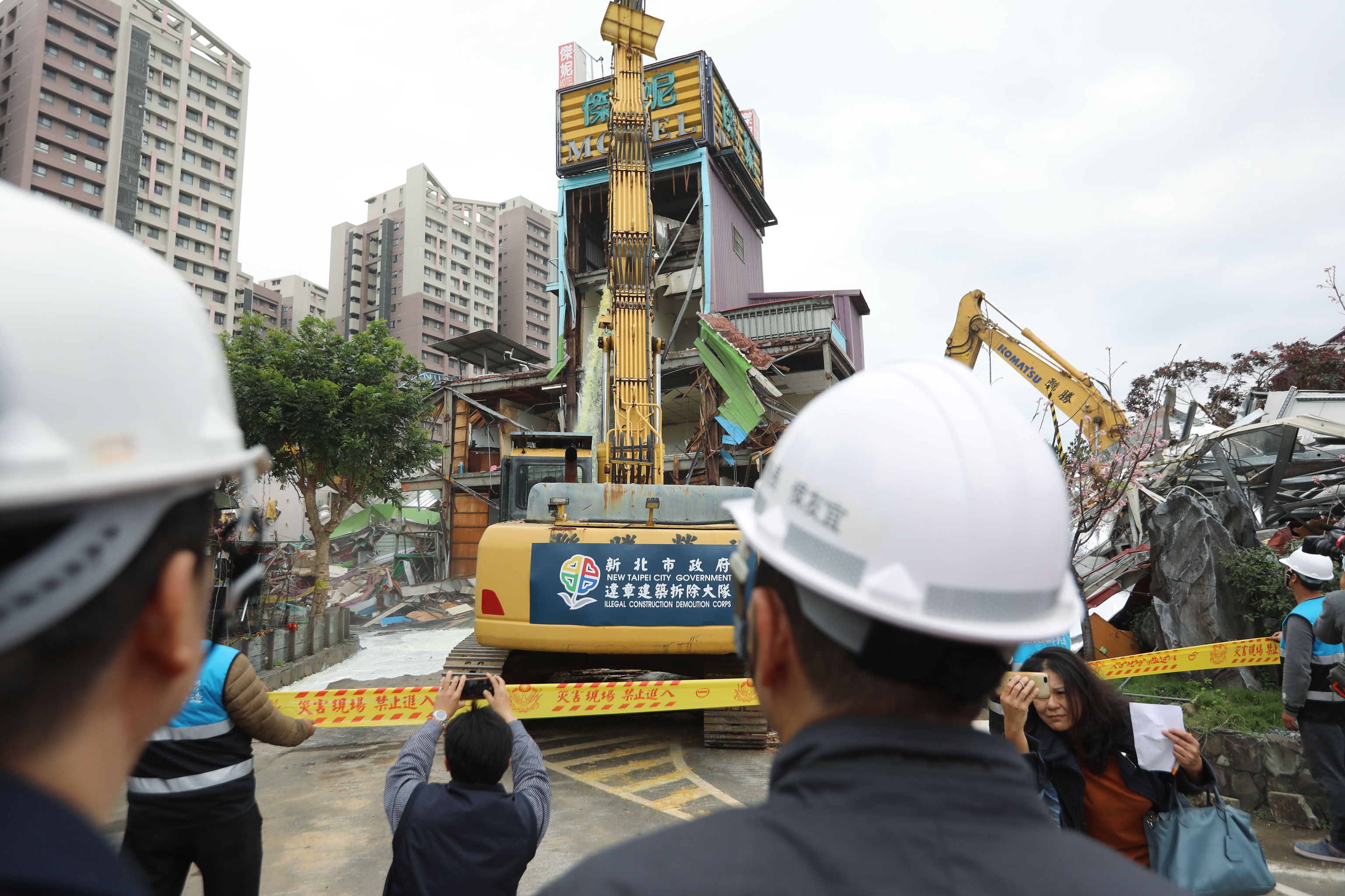 安居三箭─新北三安大執法「治安、公安、交安」違法零容忍 公安大執法行動。