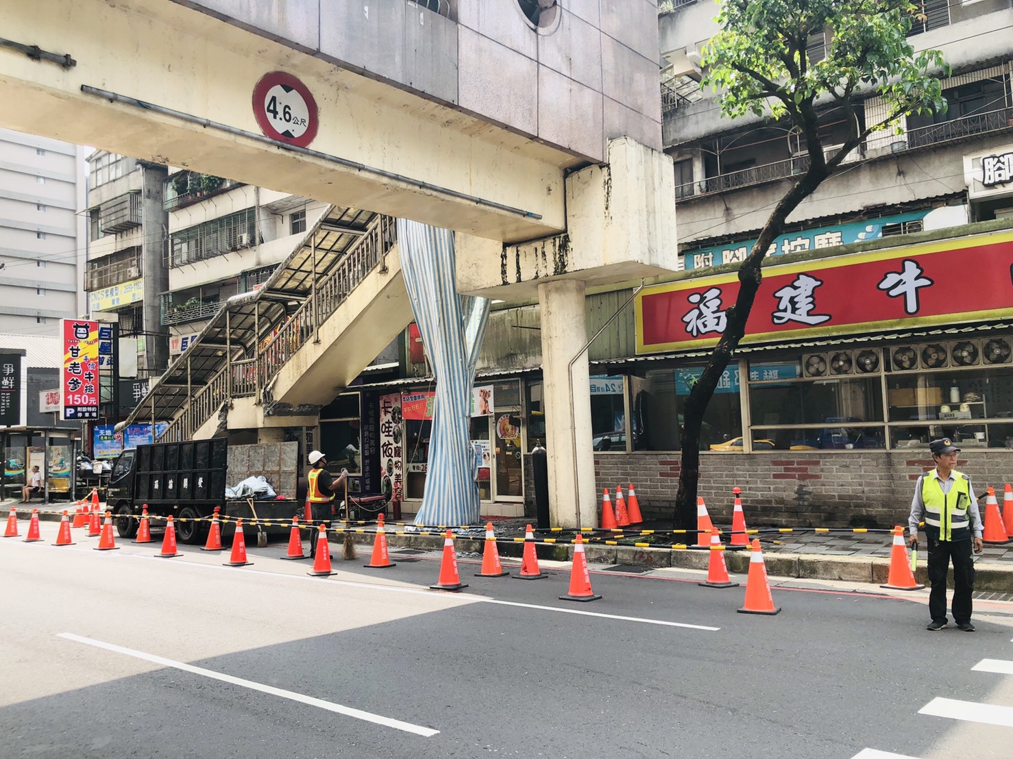 汐止連興陸橋即將拆除，正在準備中