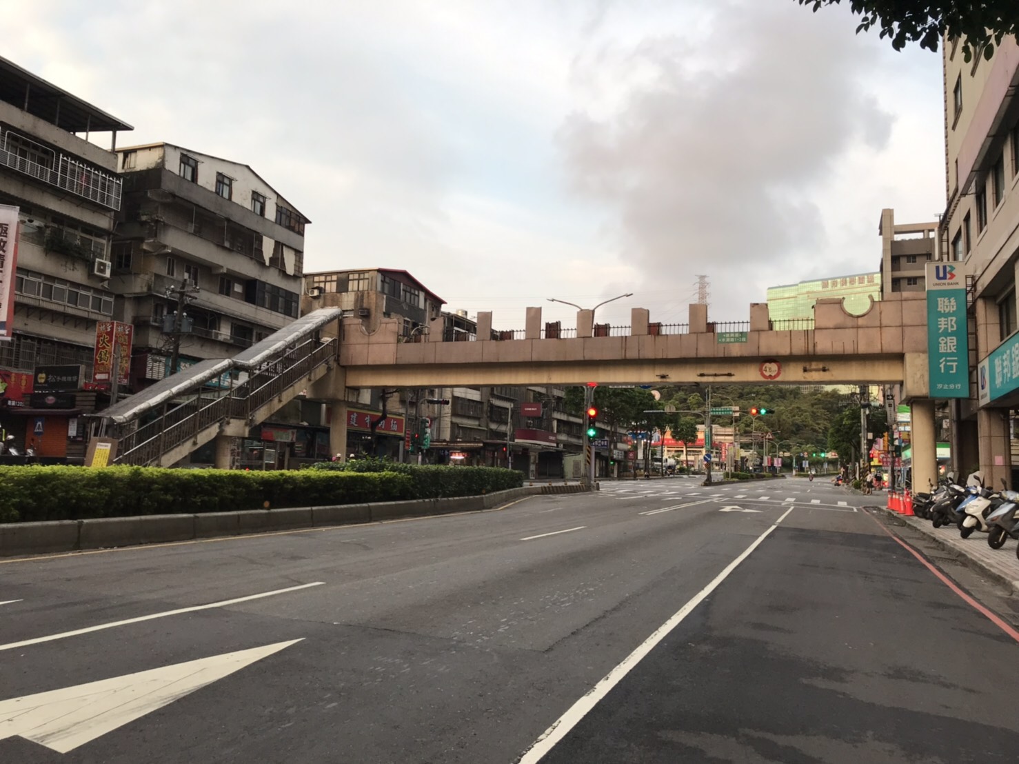 即將拆除成為歷史的汐止連興陸橋