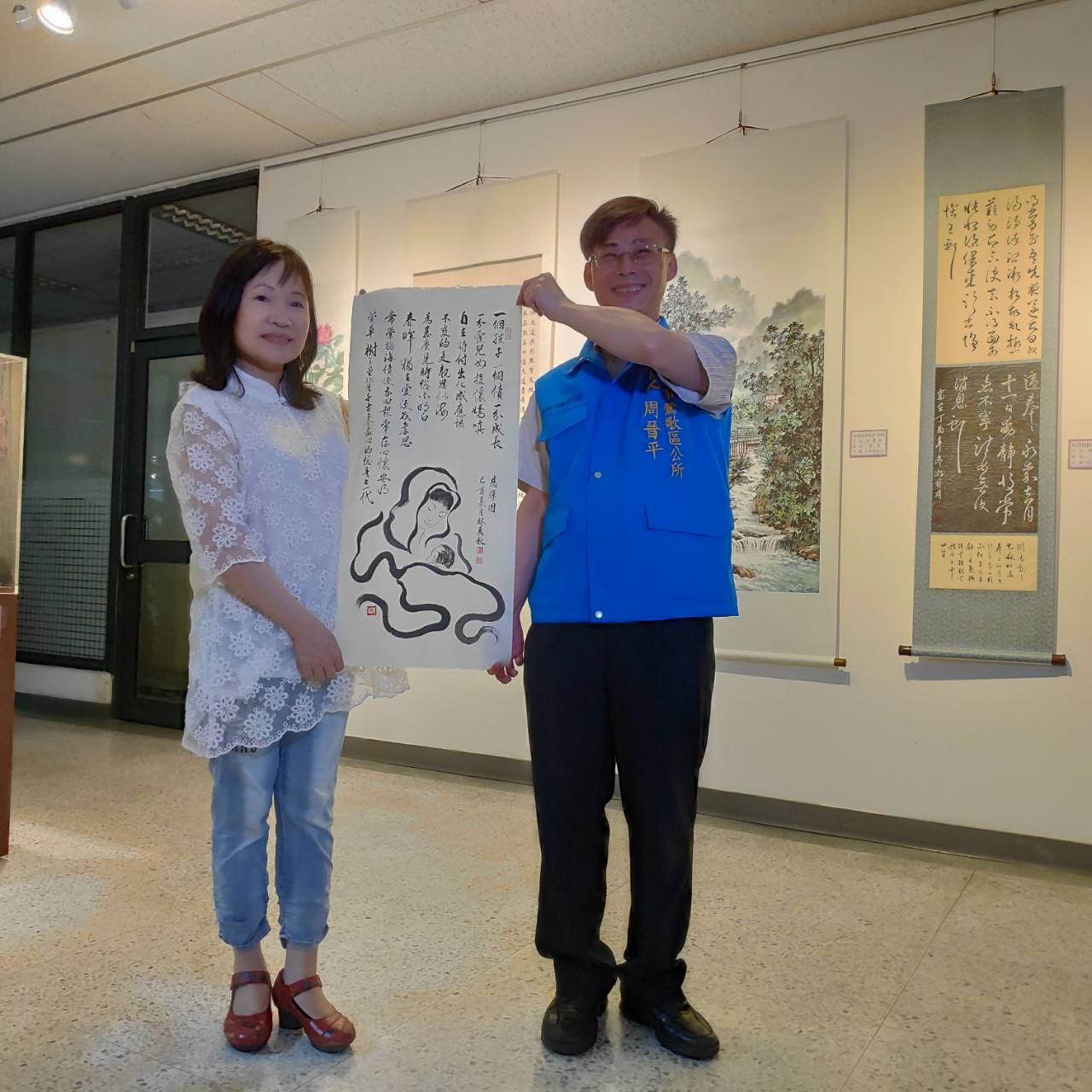 林麗秋理事長作品「母親節」