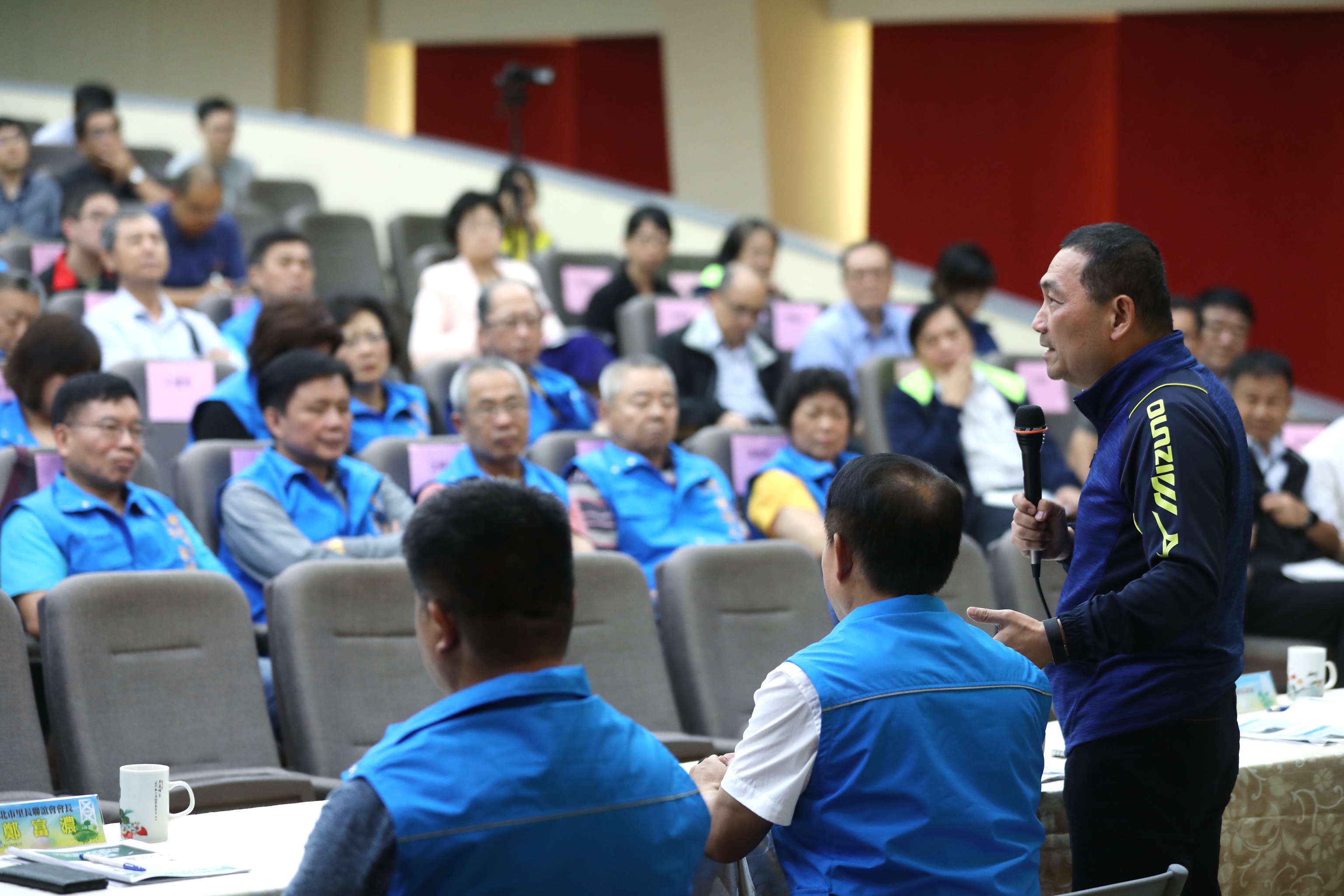 侯市長率市府團隊與里長及地方民代針對地方需求提出解方