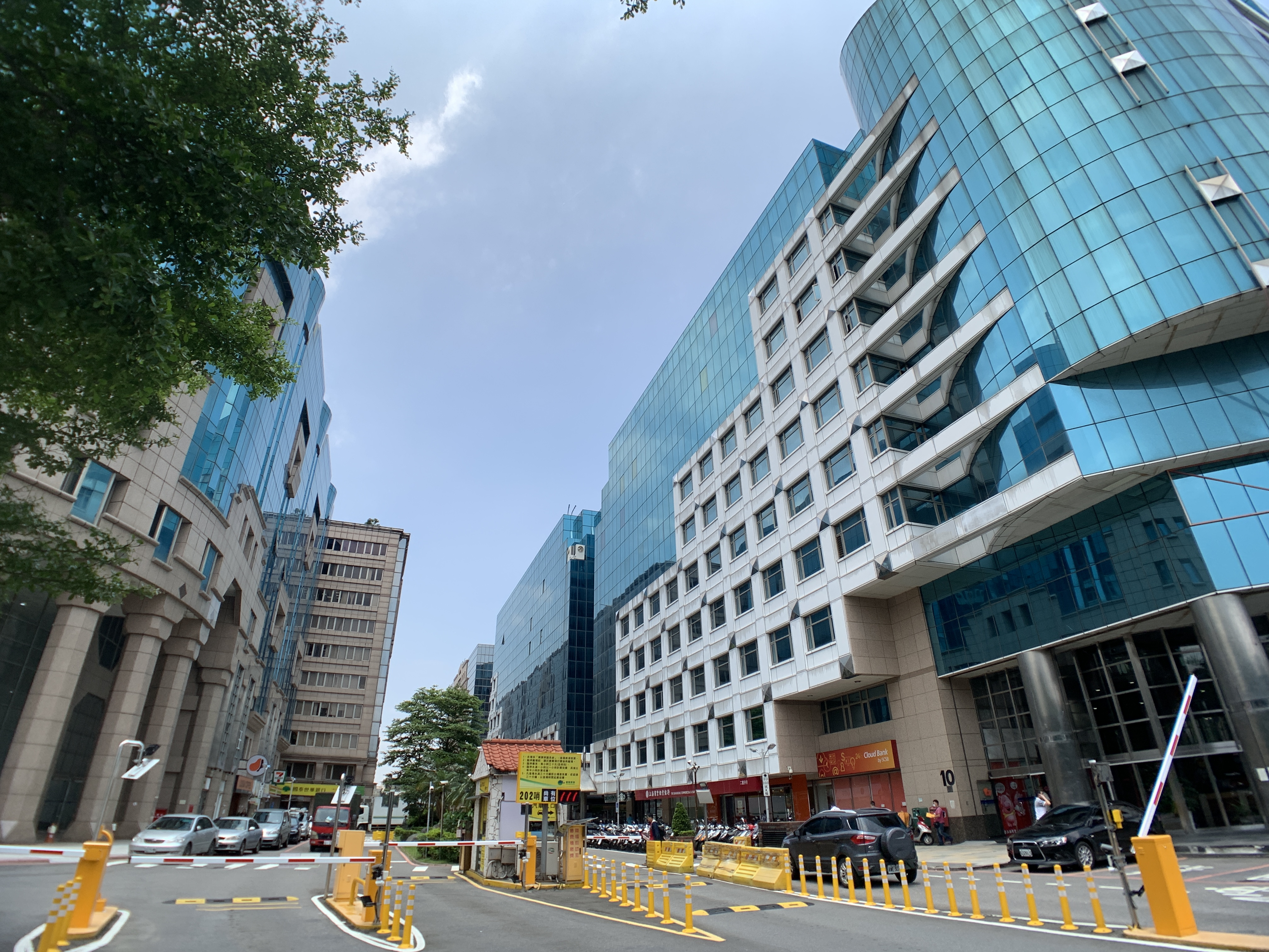 新北市政府研訂「新北市工業區立體化方案」，讓廠商更新重建增加投資，強化產業用地使用效能