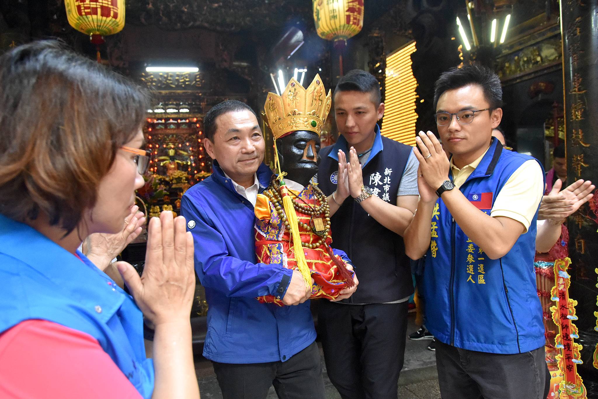 侯市長參拜清水巖，祈求風調雨順，國泰民安