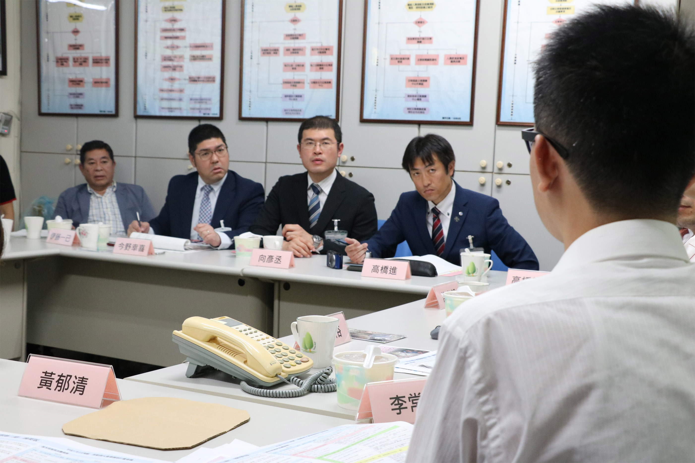 議員高橋德久先生率大仙市經濟產業部交流課長高橋進先生等6人與平溪區公所進行交流