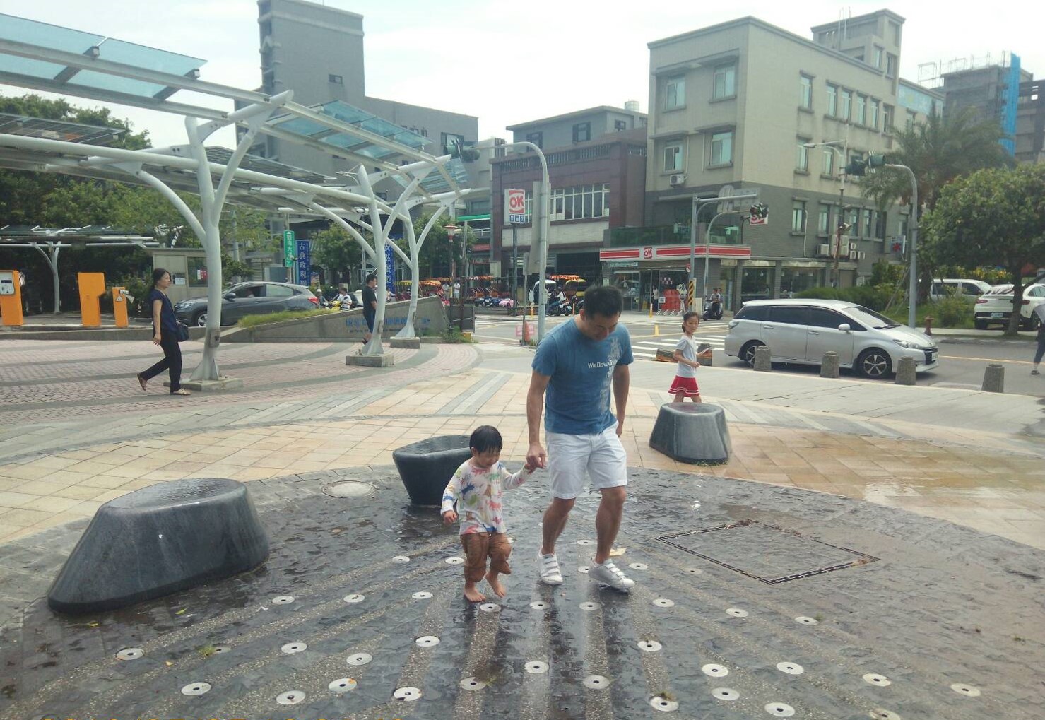 八里左岸公園水霧廣場