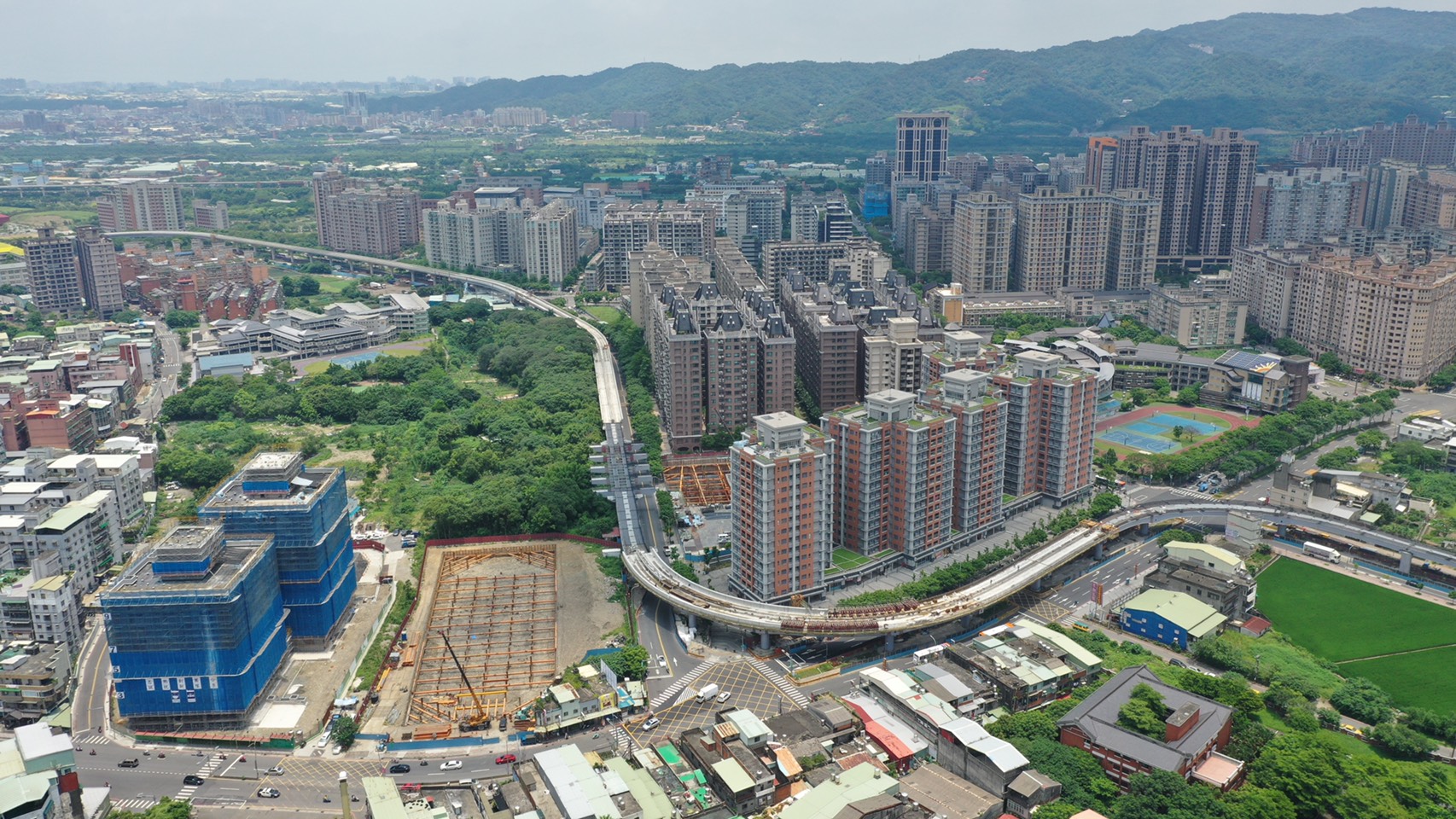 三峽區龍埔路至學成路(三峽站)施工照片