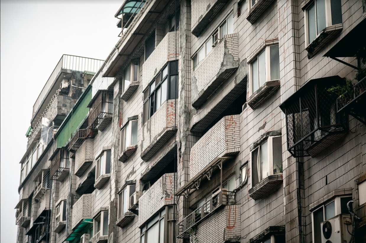 淡水東來大廈海砂屋是新北市都更指標案件