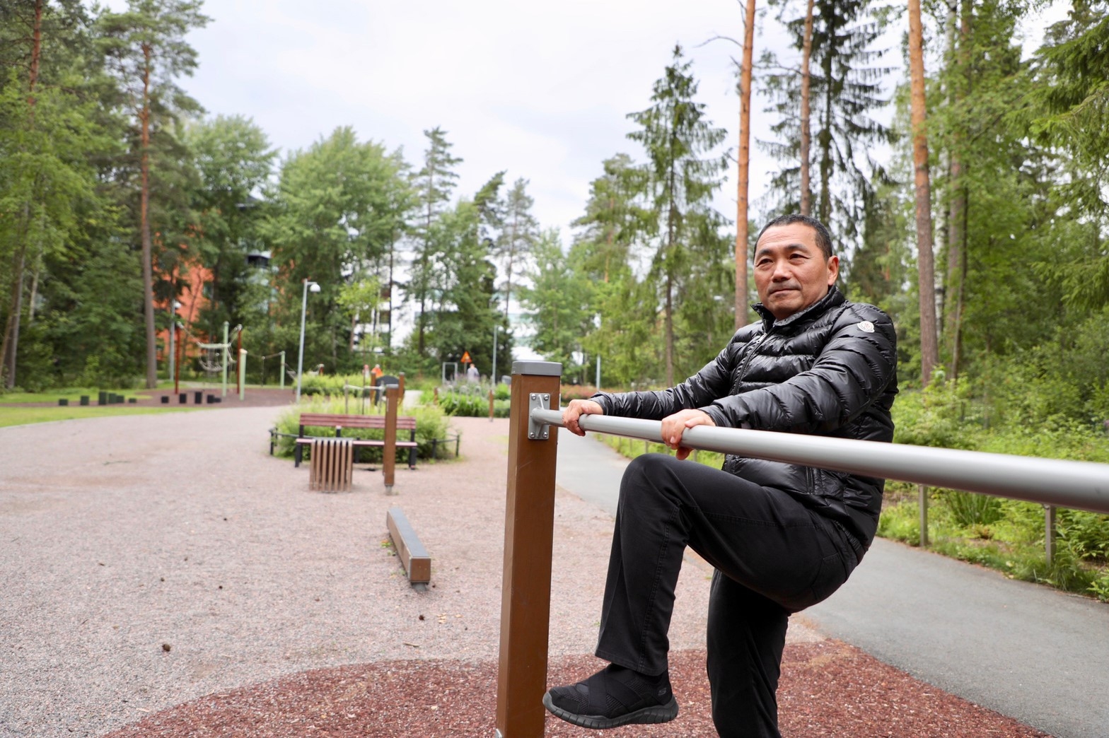 侯友宜參訪高齡公園共融式遊具設計
