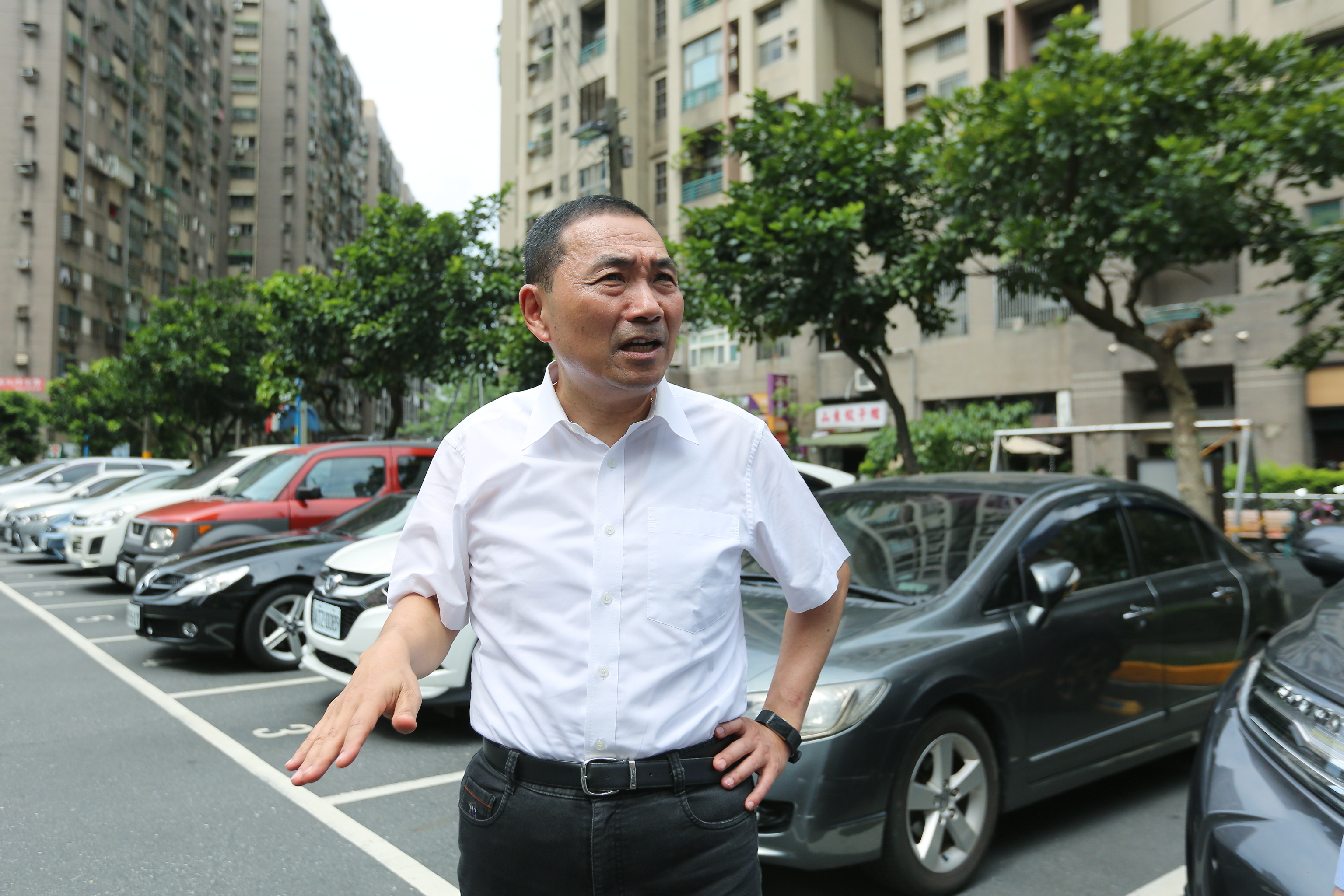 侯友宜視察汐止公有城中停車場，聽取意見思考如何讓土地更能活化使用