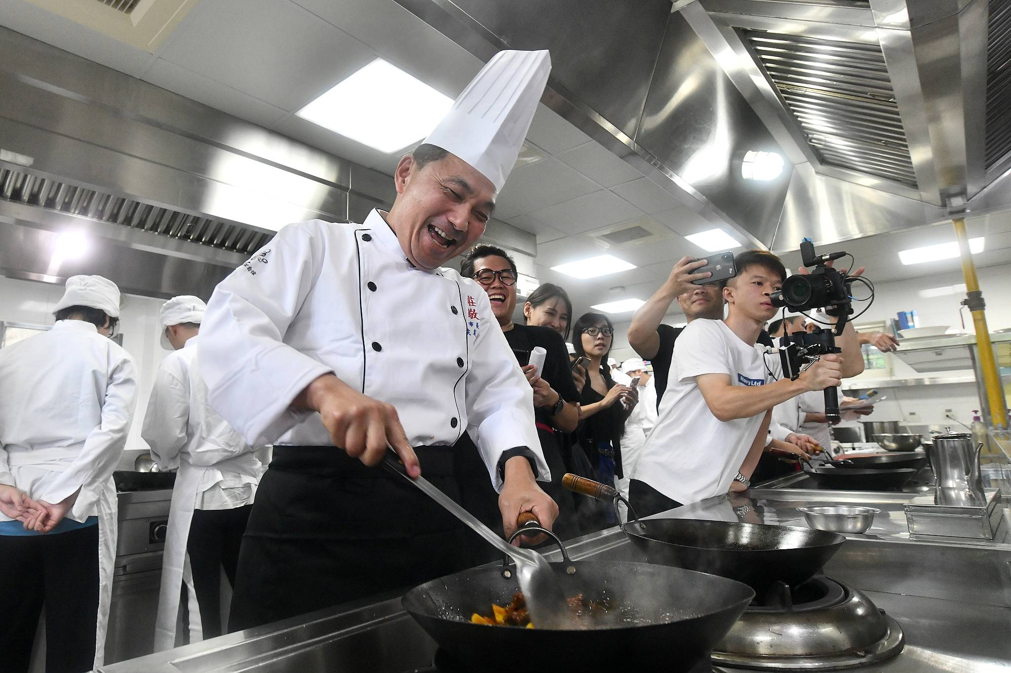 ä¾¯å¸é·ææ°ãç³ééèèãæç