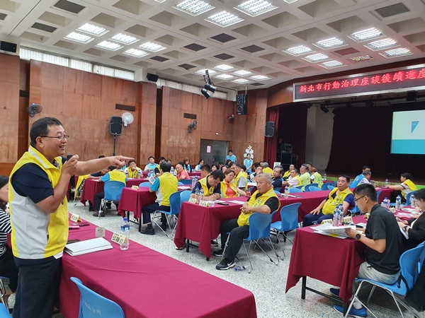里長感謝市府與里長站在一起，感受他們的問題