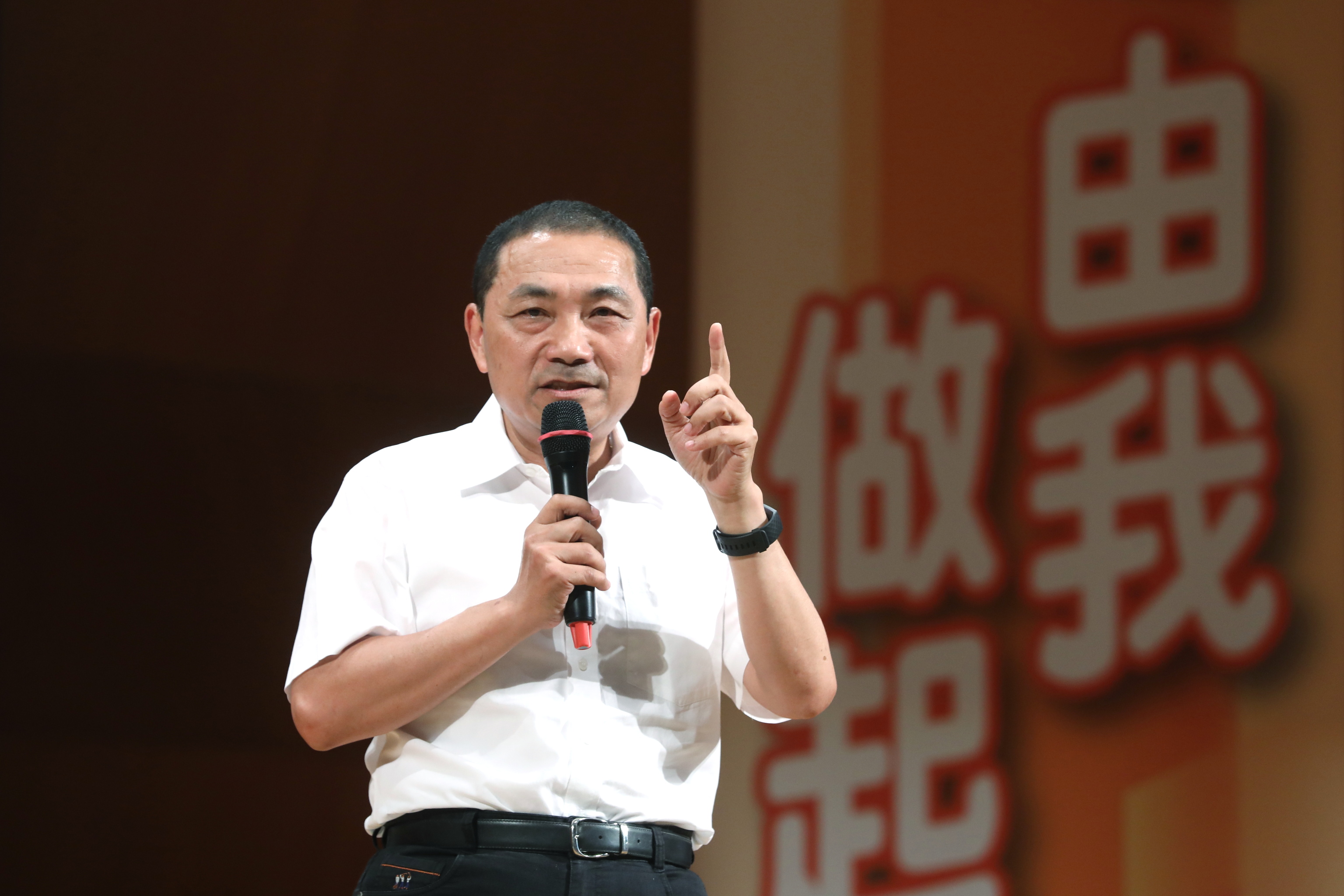 新北市108學年度第一學期公私立學校校長會議，侯友宜市長期勉校長品德由自身做起。