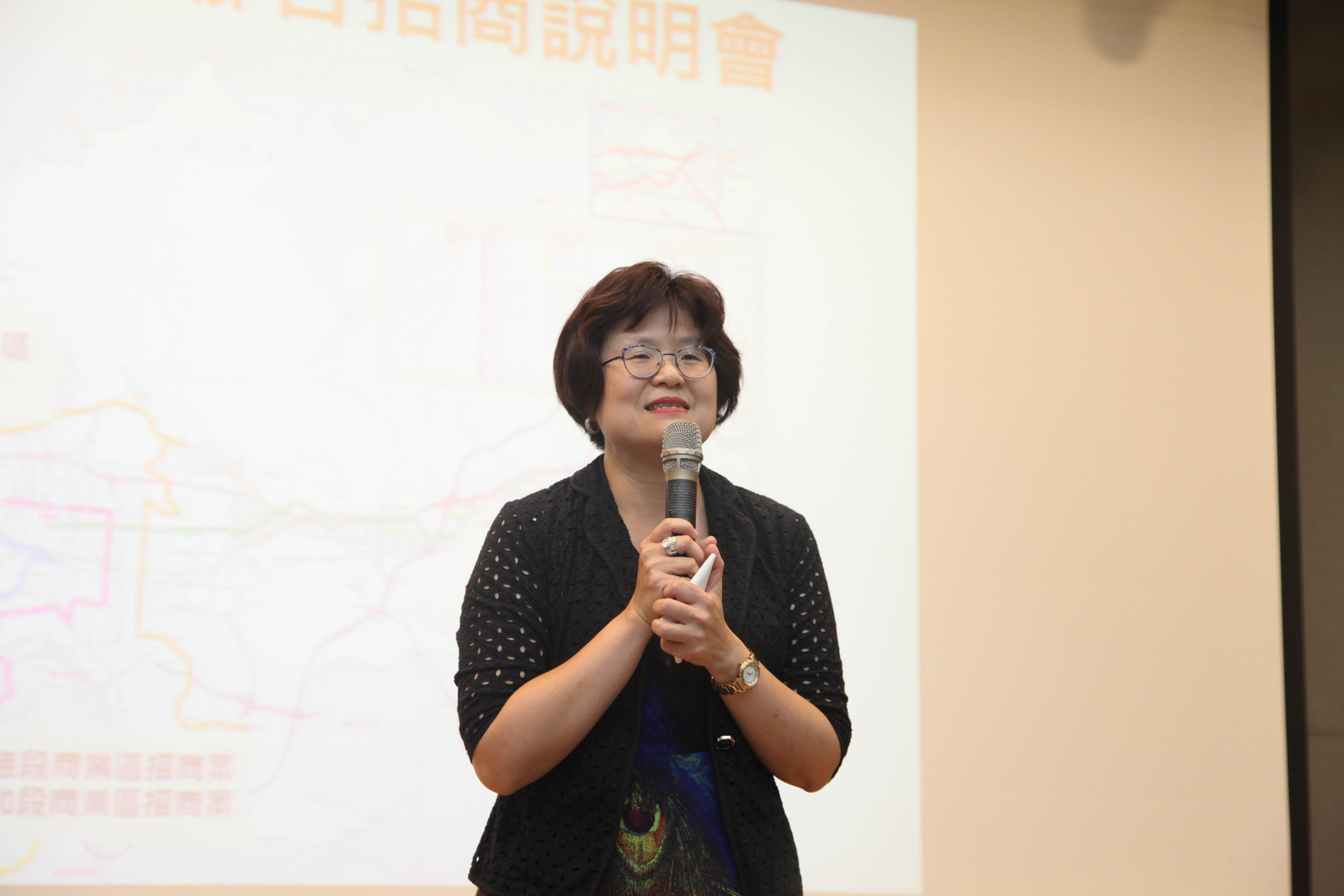 經濟發整局何怡明局長於「招商聯合說明會」致詞