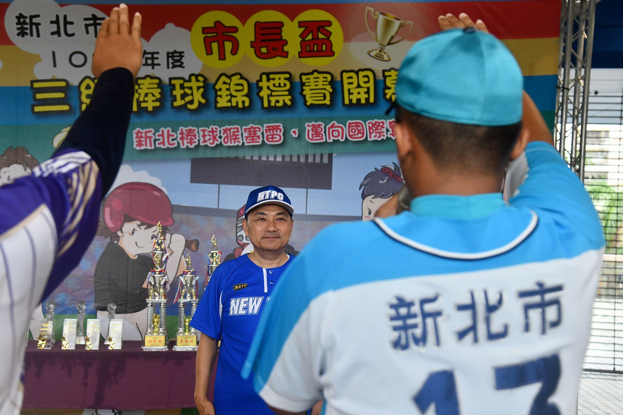 é¸æä»£è¡¨å®£èª