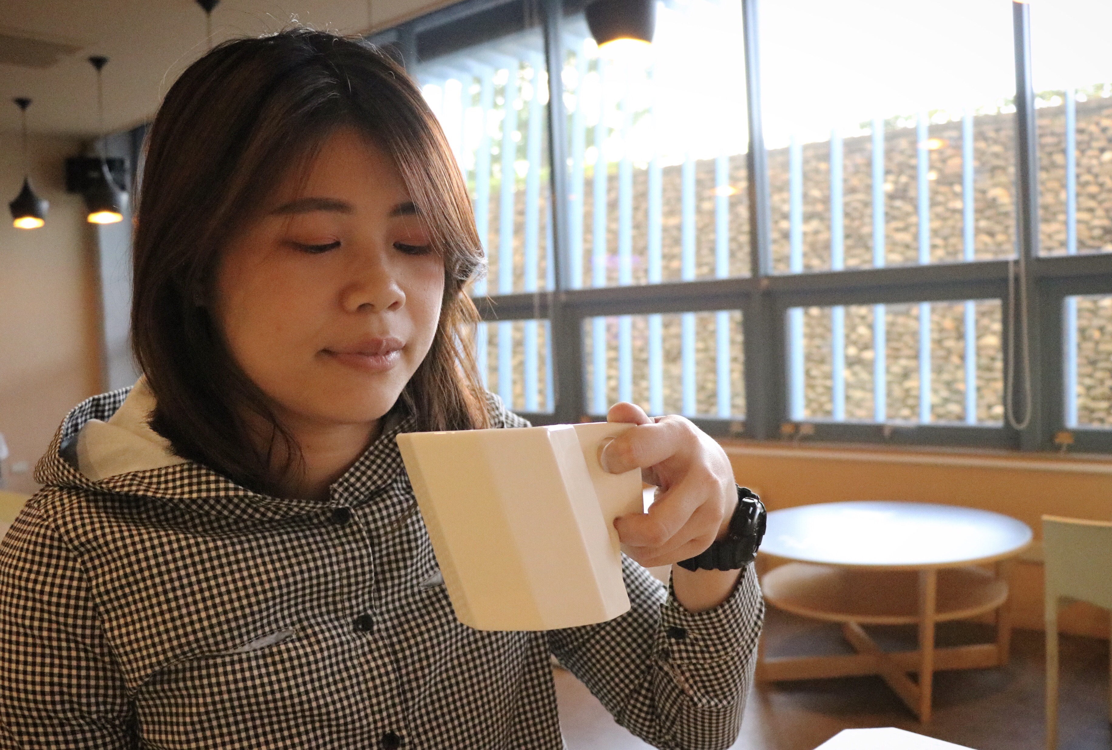 兼具實用與美感的造型陶瓷杯，使用同時如同捧著博物館細細品味.
