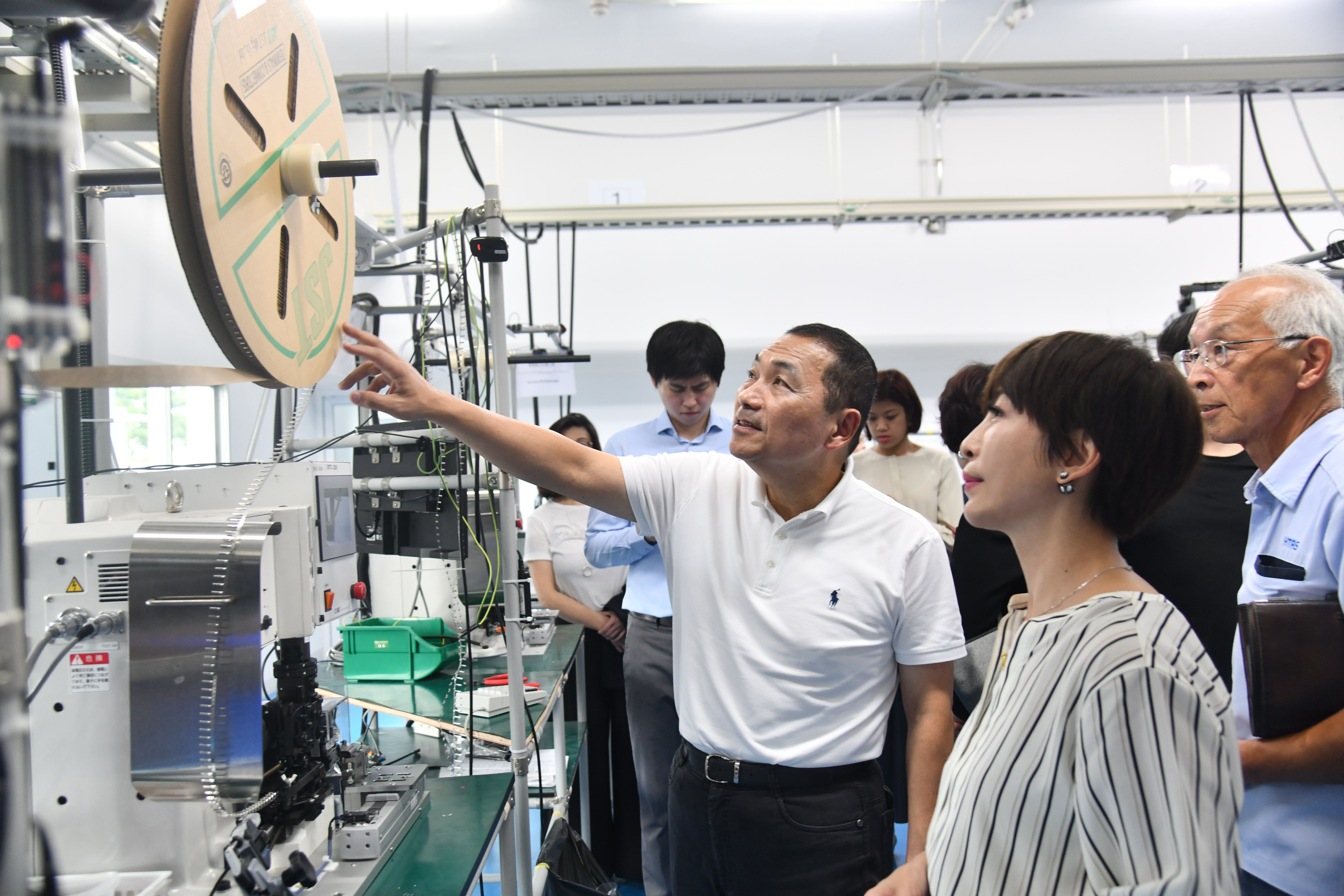 侯友宜市長參觀泰國春武里工業園。