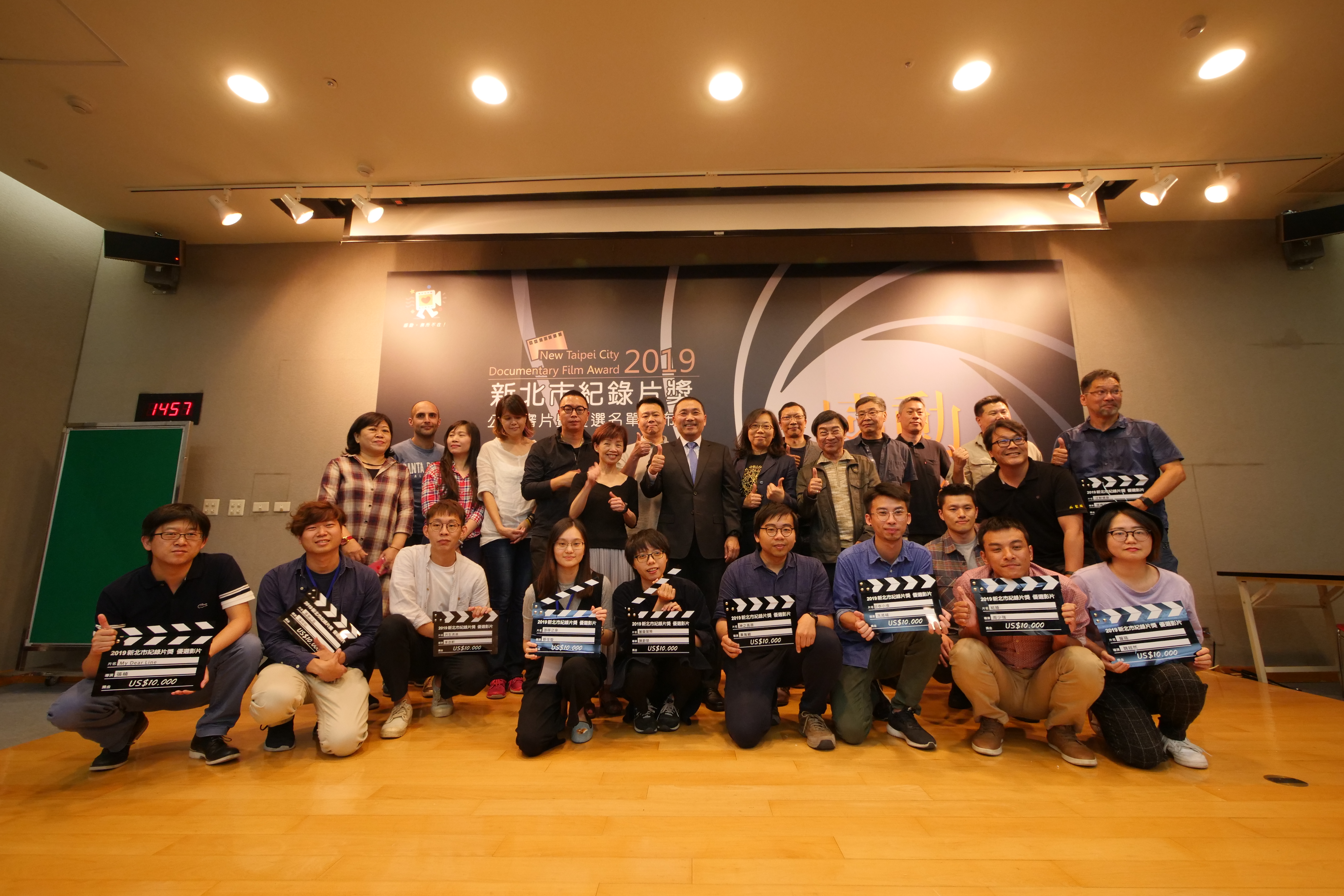æ°åå¸ä¾¯åå®å¸é·è12é¨åªé¸å½±çå¾ä¸»æ¨è©å¯©ååå½±çå¿µã