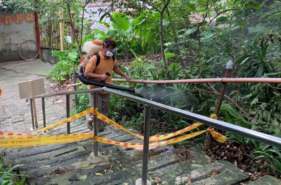 éå°åå¼·å¶ºå¨éæ­¥éæçºé²è¡å´æ¶ä½æ¥­