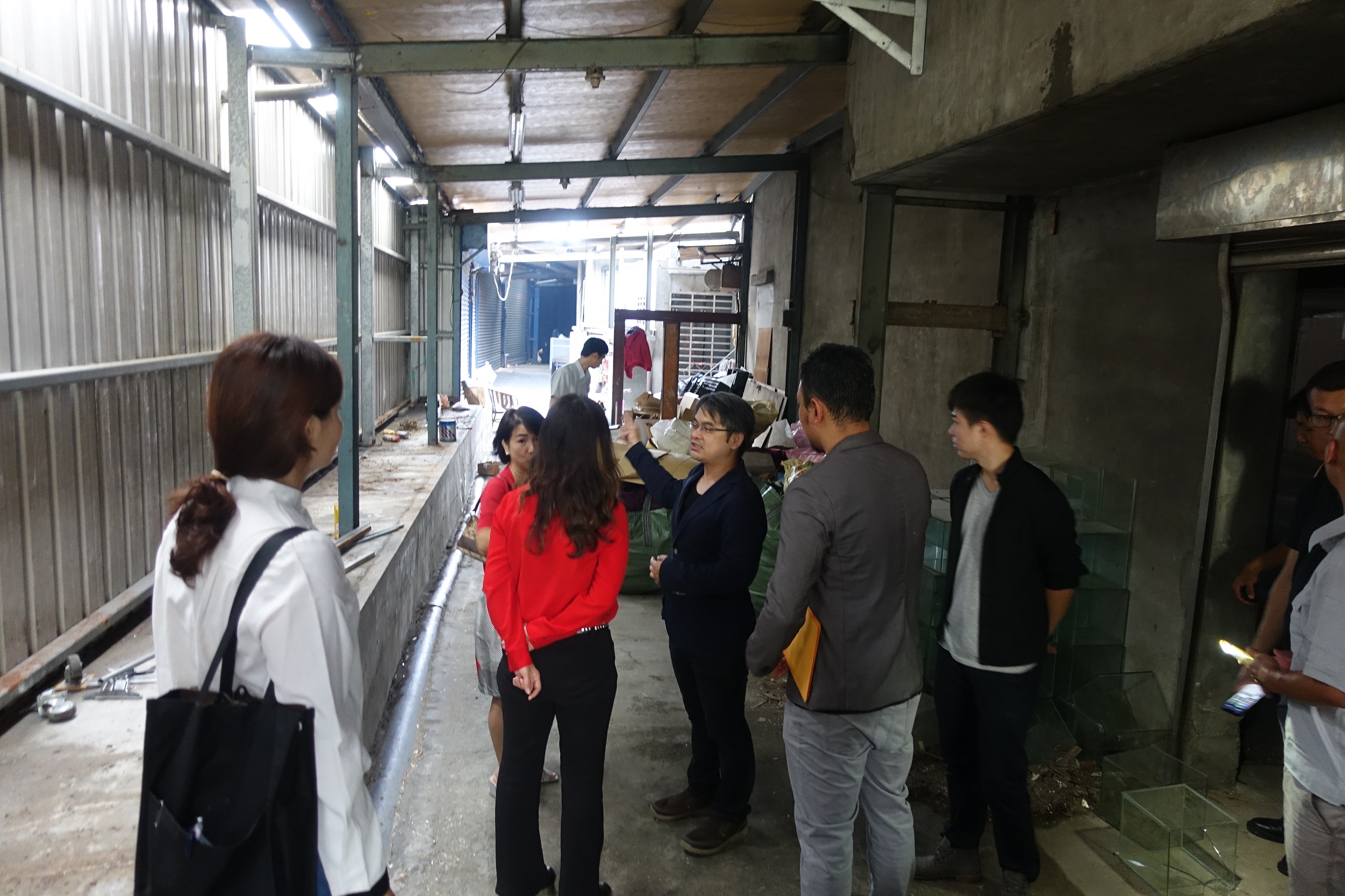 本案規劃楊振植建築師與盛總工程司討論目前危老推動現況
