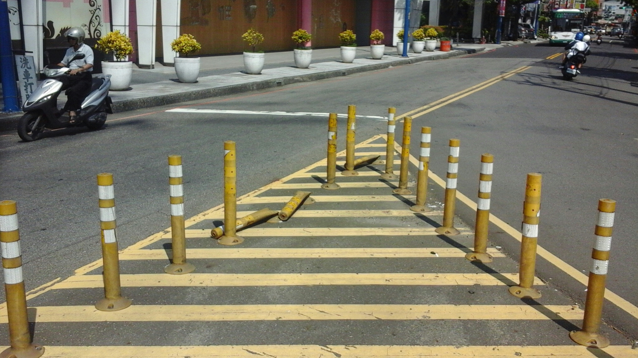 蘆洲中山一路中山二路交通桿修復前