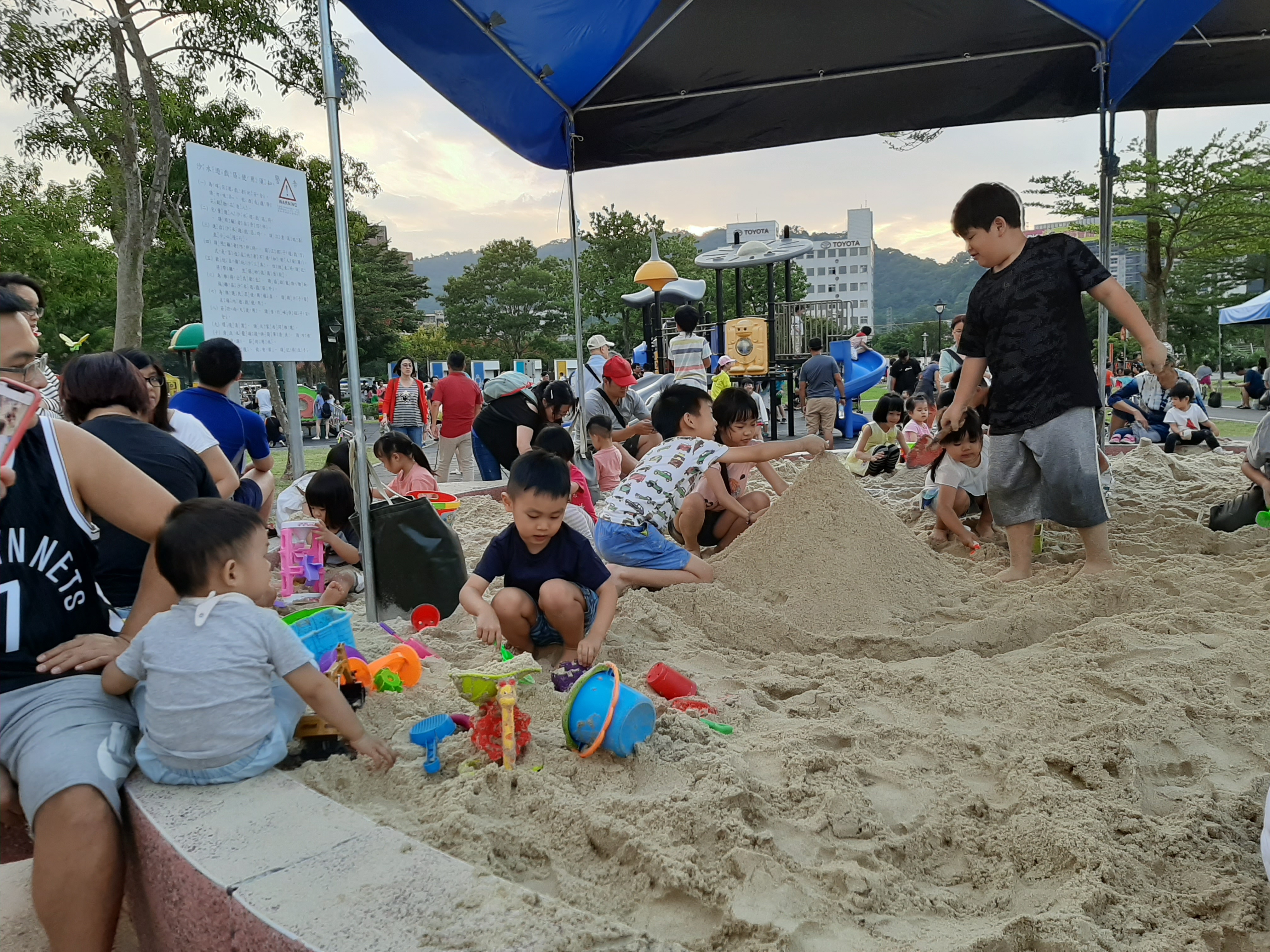 沙坑直徑9公尺