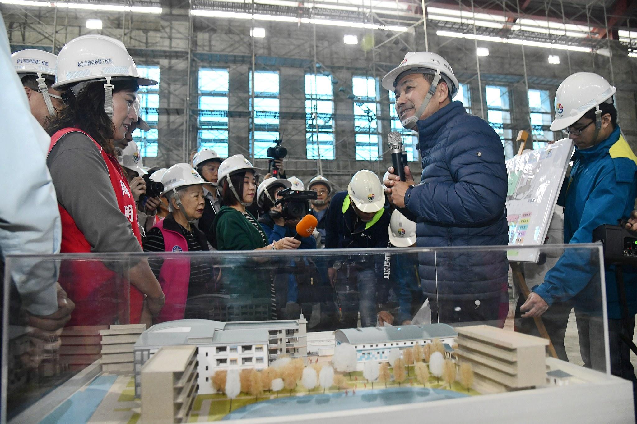 侯市長視察民安國小老舊校舍改建工程