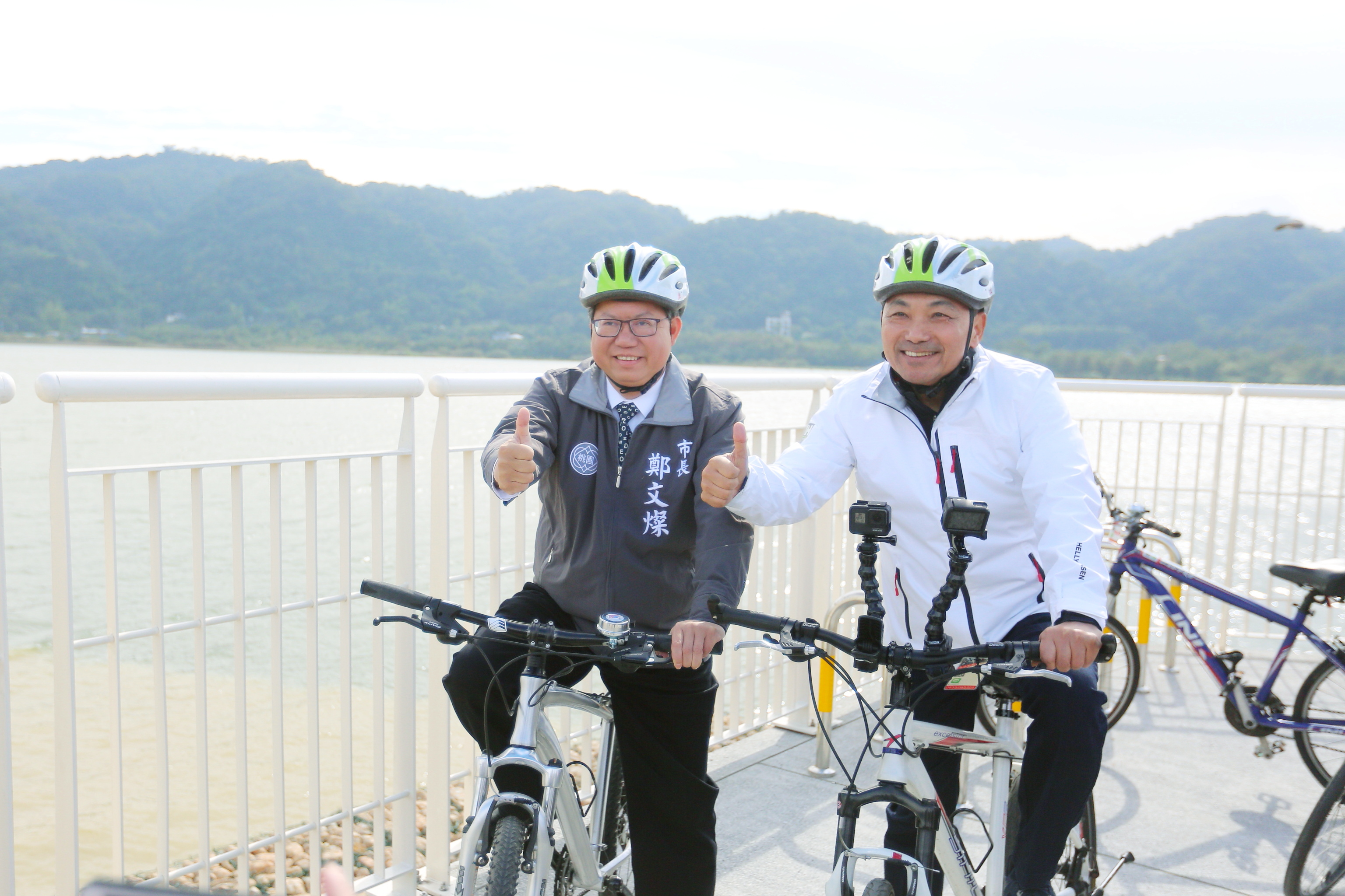 新北及桃園的大漢溪自行車道沿途風光宜人，侯市長與鄭市長歡迎民眾一起來遊玩