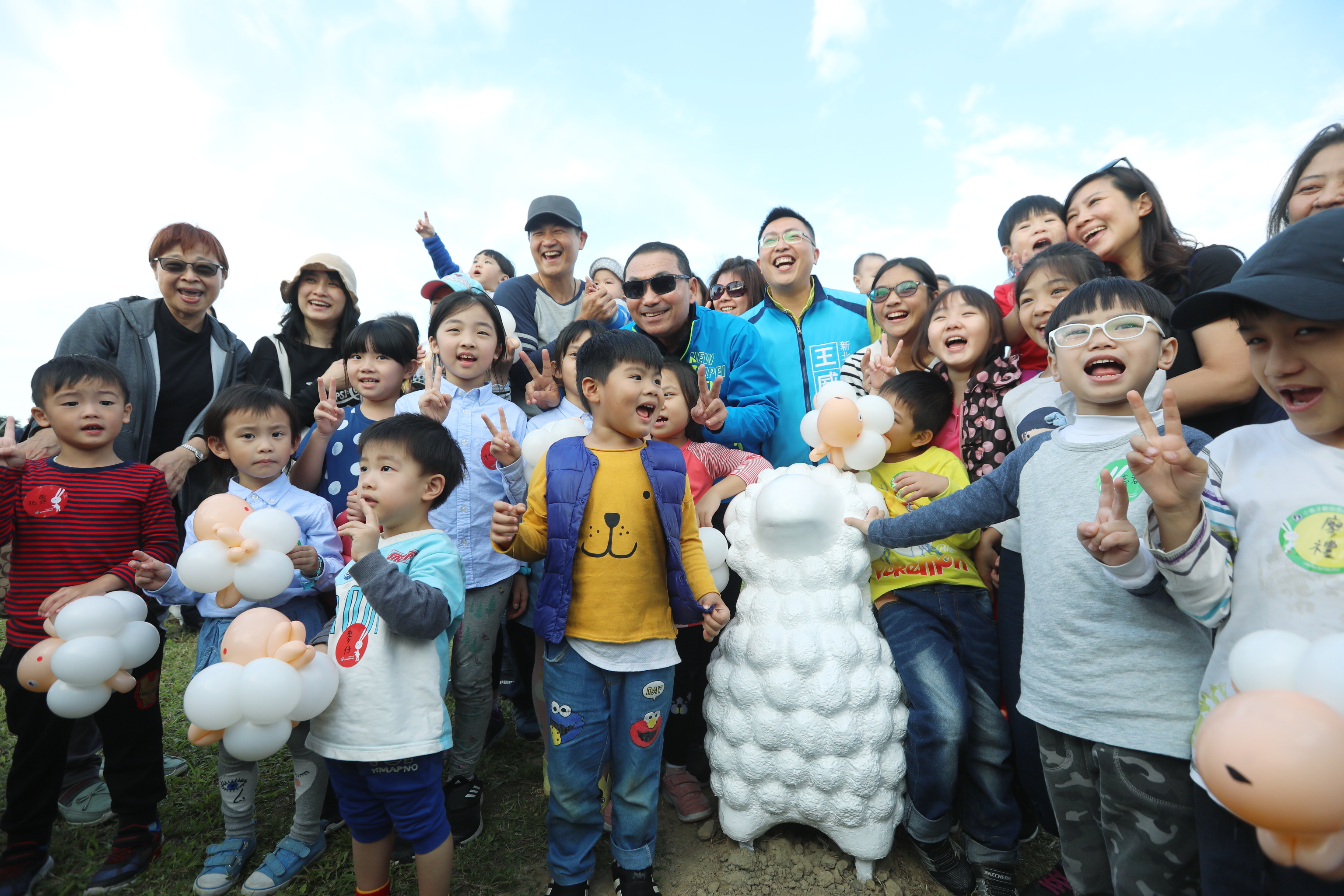 新北大都會公園戶外藝術《詩步領羊》導覽活動