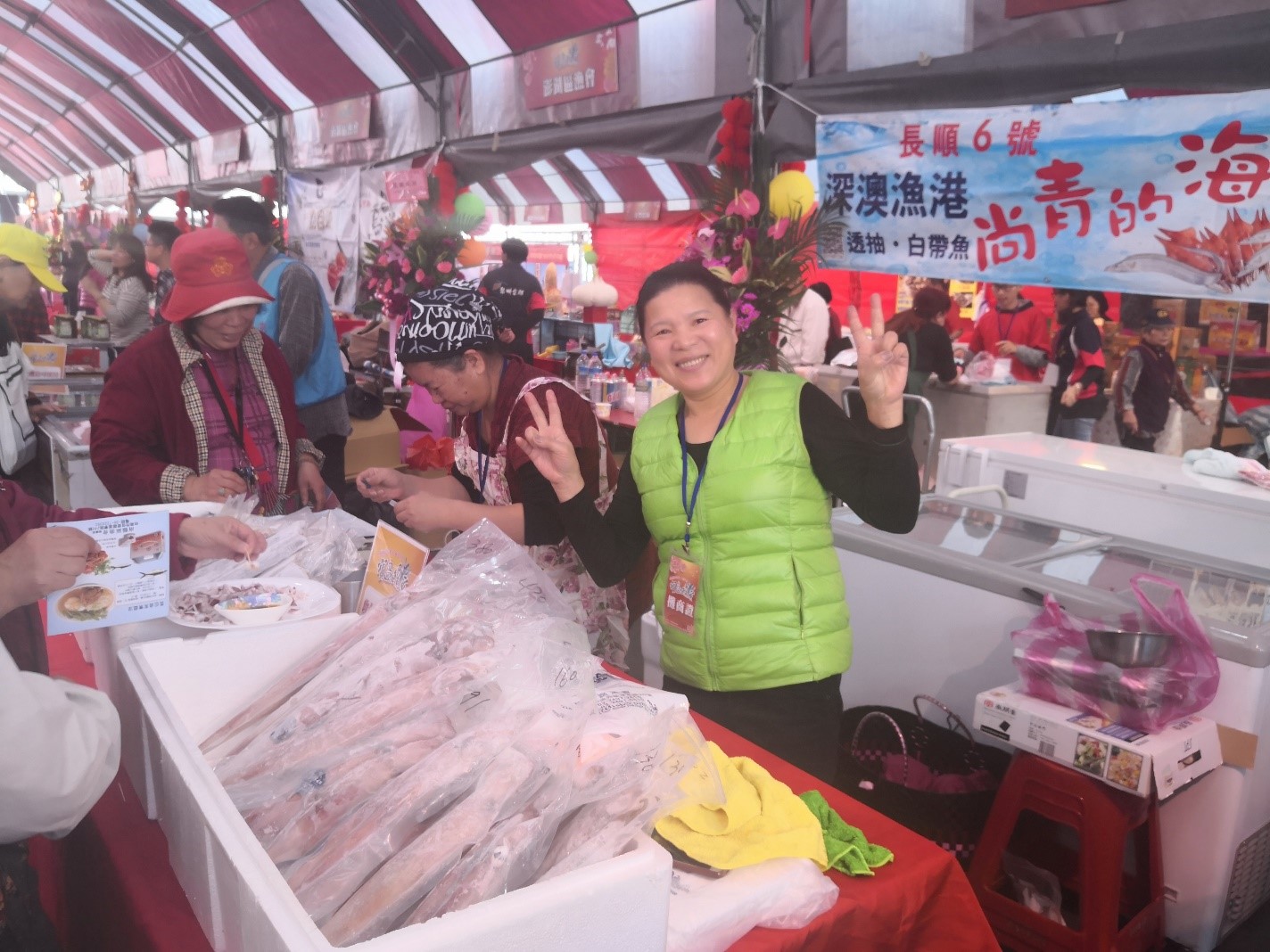 新北瑞芳區漁會透抽尚青，現場販售得漁民開心比YA！