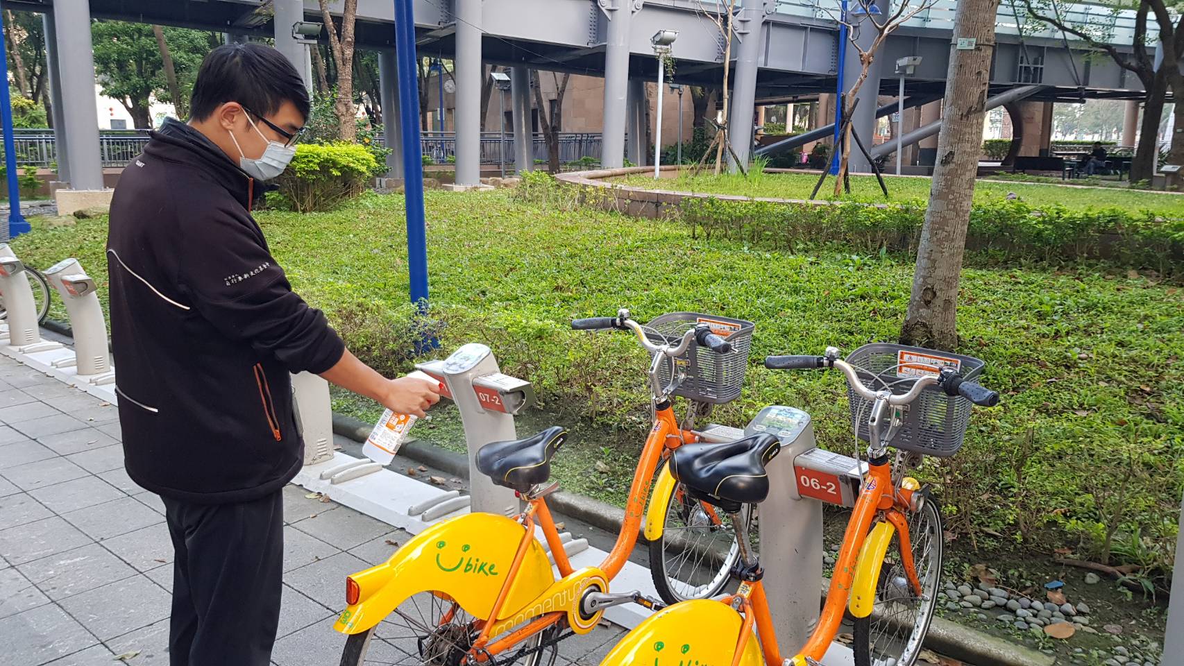 YouBike場站消毒照片-車輛