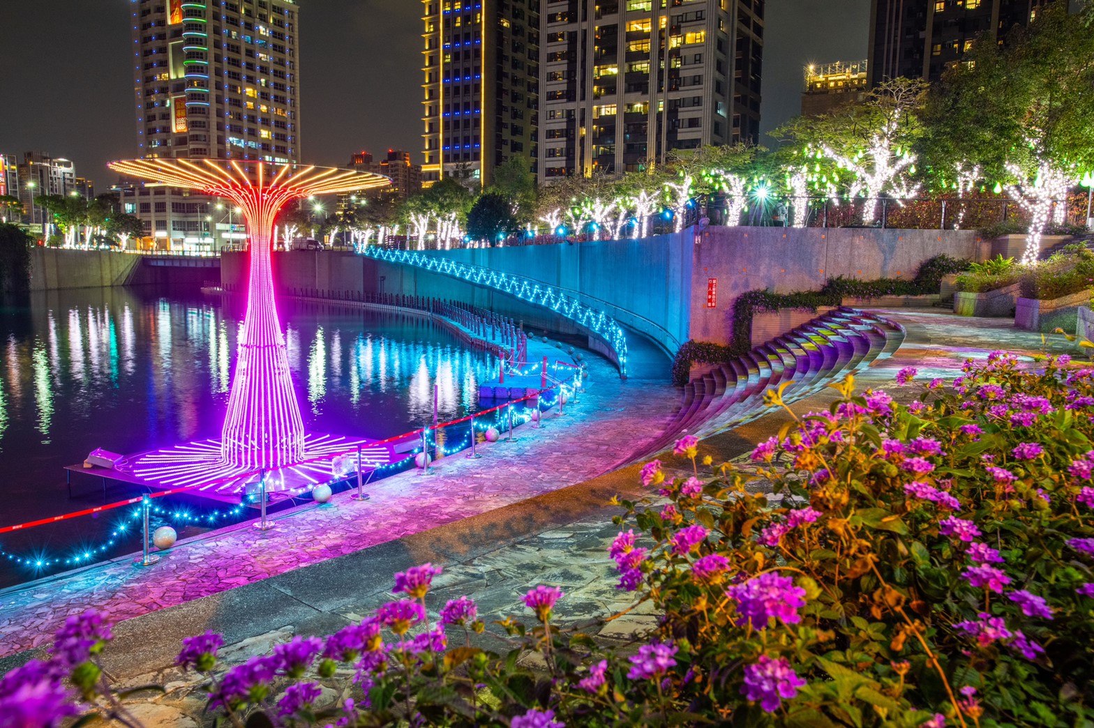 中港藍光雕show
