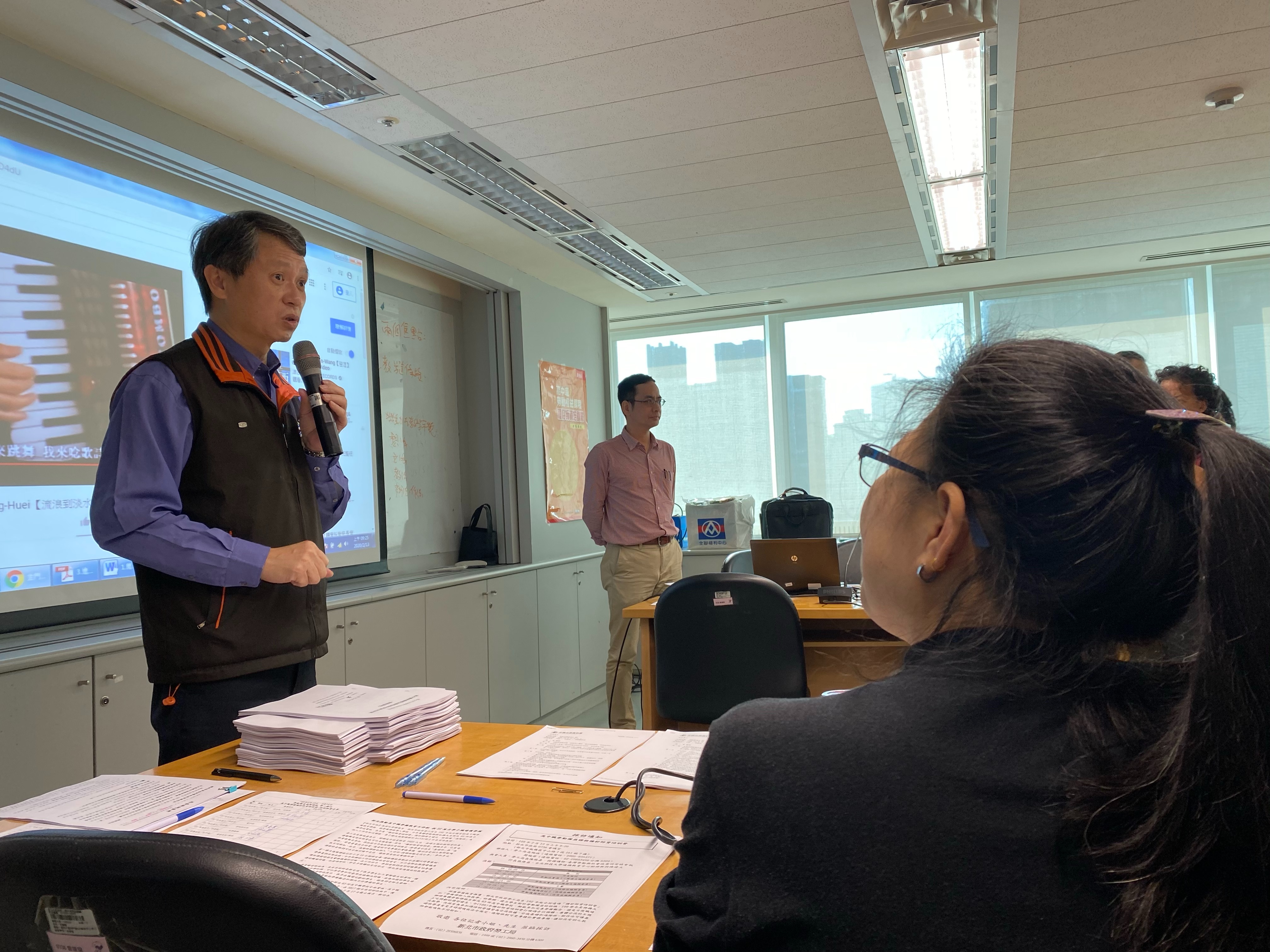 勞工局長陳瑞嘉至高中職勞權種籽師資培訓營致詞