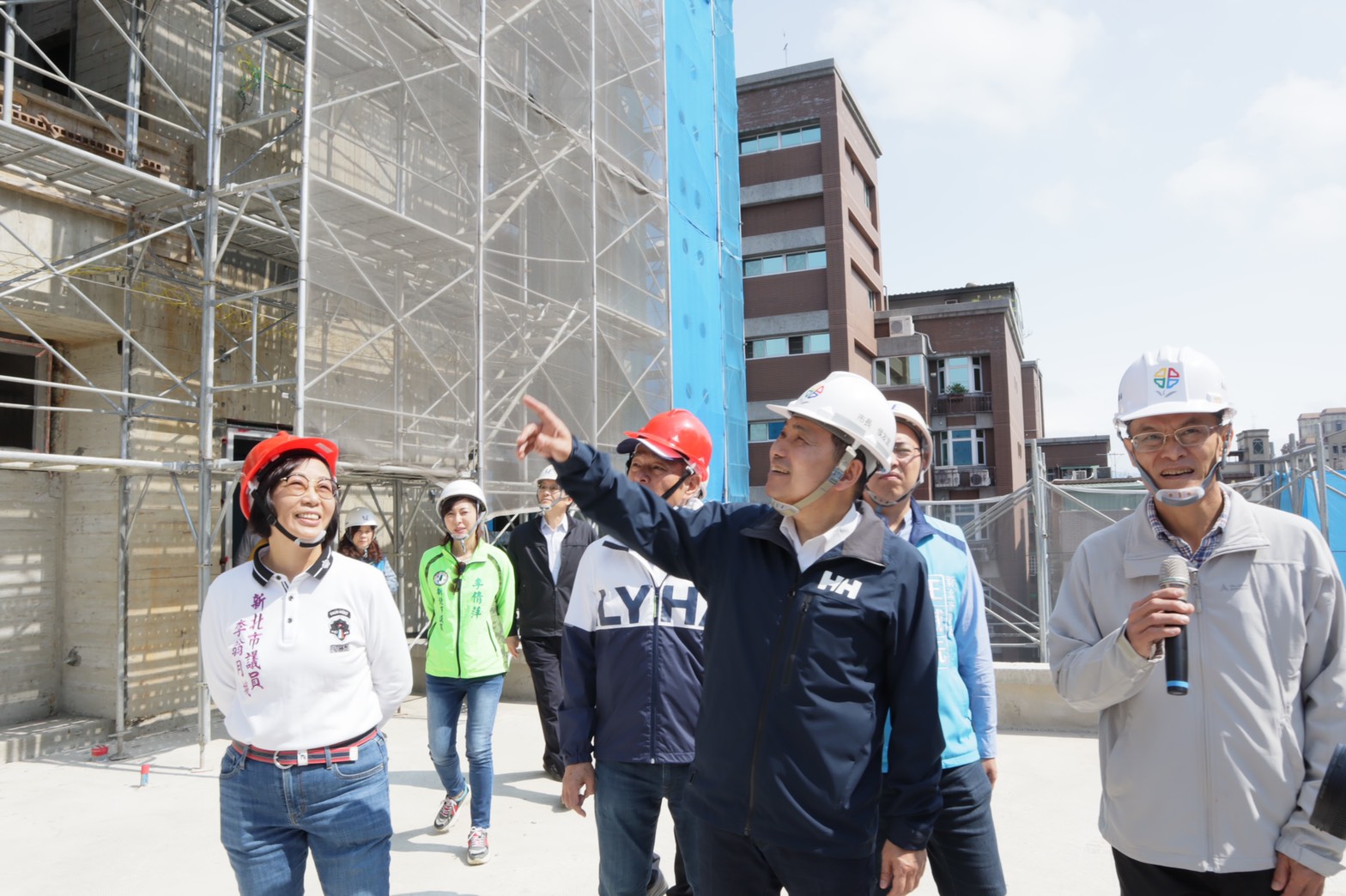 新北市長侯友宜視察蘆洲分局暨三民派出所工程
