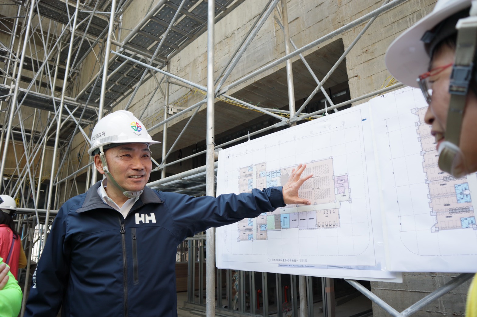 侯友宜市長聽取蘆洲分局暨三民派出所新建工程簡報後指示