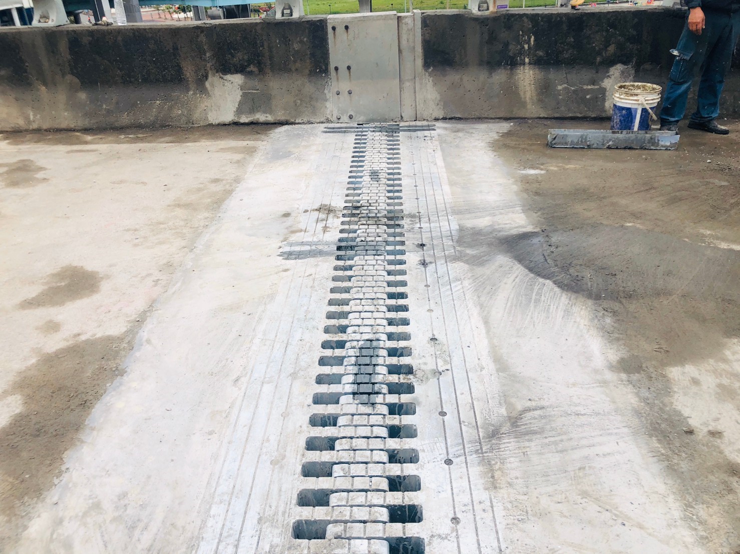 新莊台一線高架道伸縮縫改善完