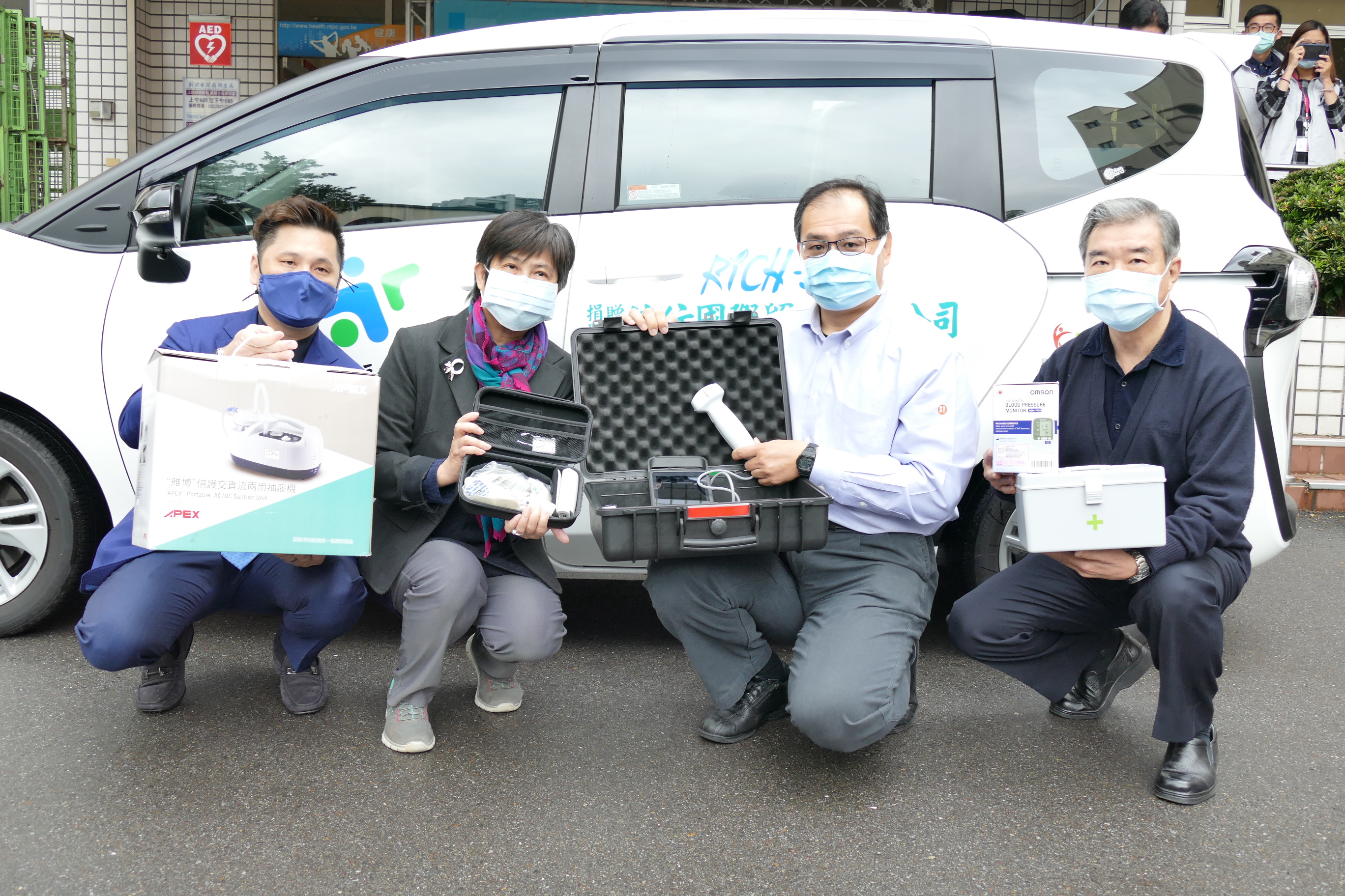 高淑真副局長(左二)與佳紡公司張寺榮董事長(左起)、貢寮所林中一主任及扶輪社曹建龍助理總監合影